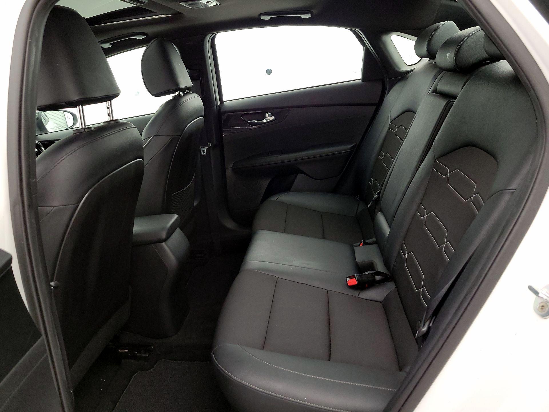 Thumbnail: 2021 Kia Forte - 20