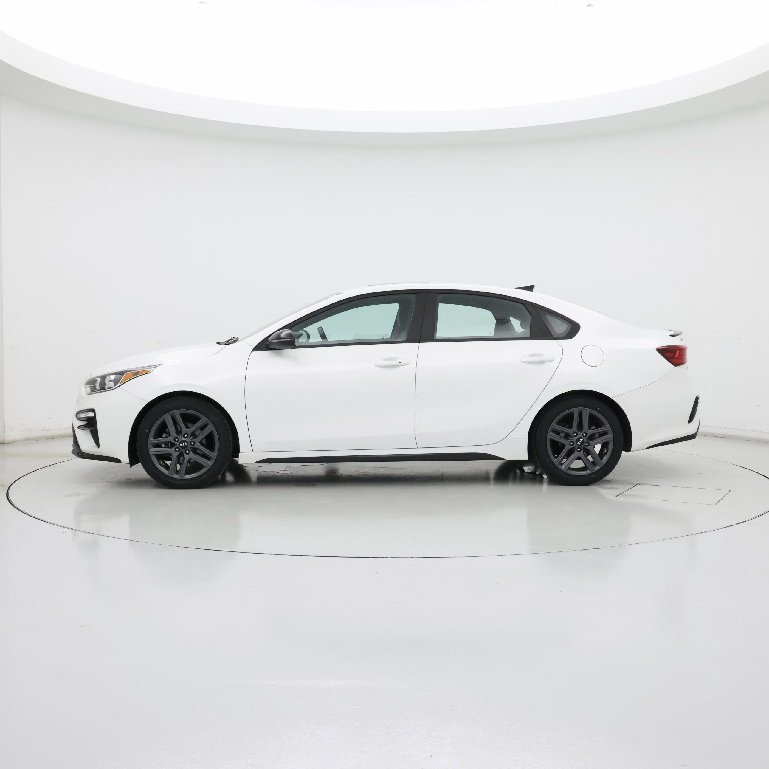Thumbnail: 2021 Kia Forte - 3