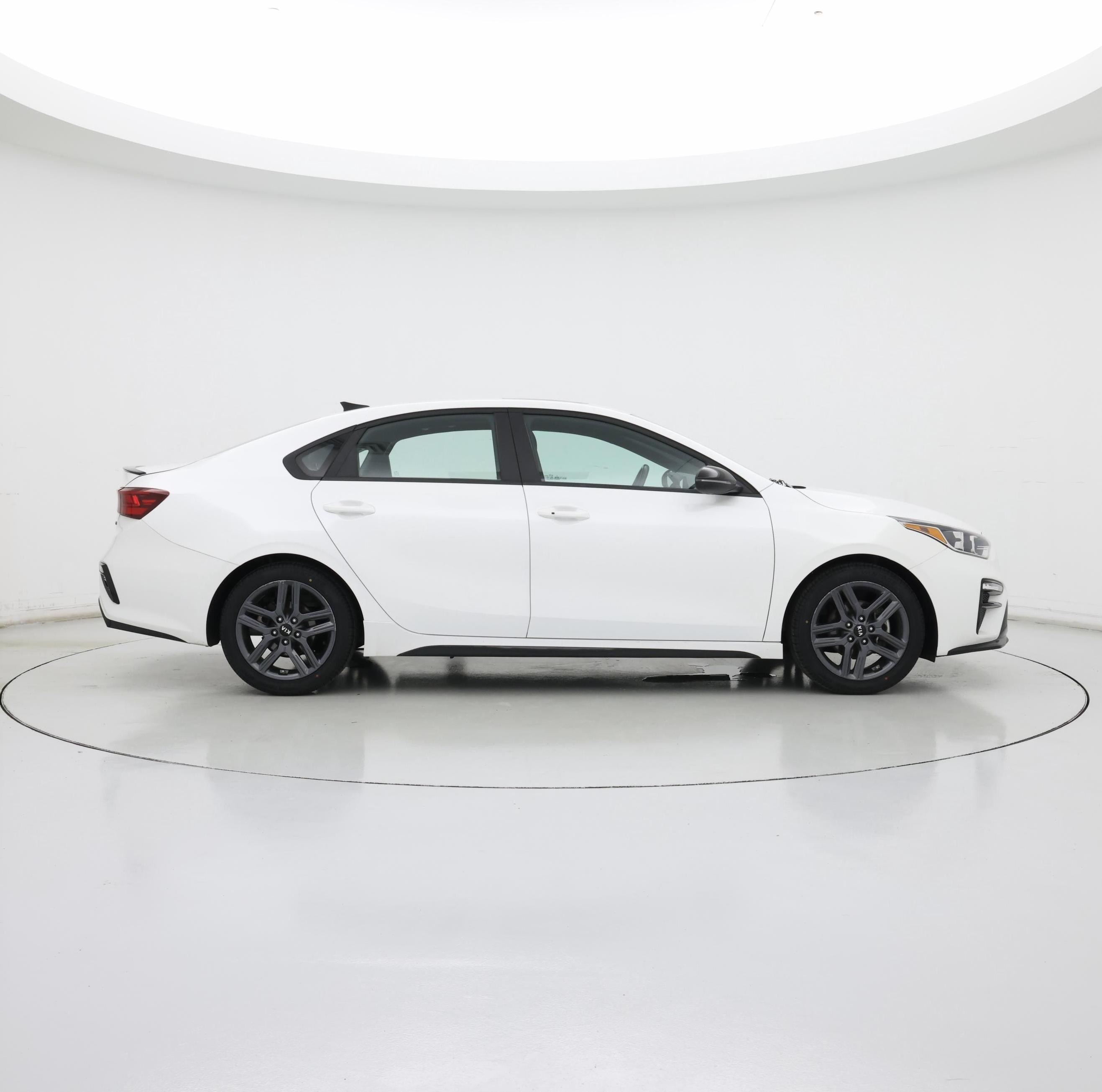 Thumbnail: 2021 Kia Forte - 7