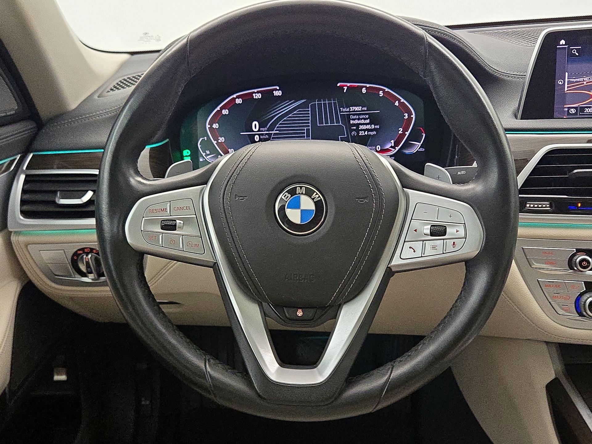 Thumbnail: 2021 BMW 7 Series - 10