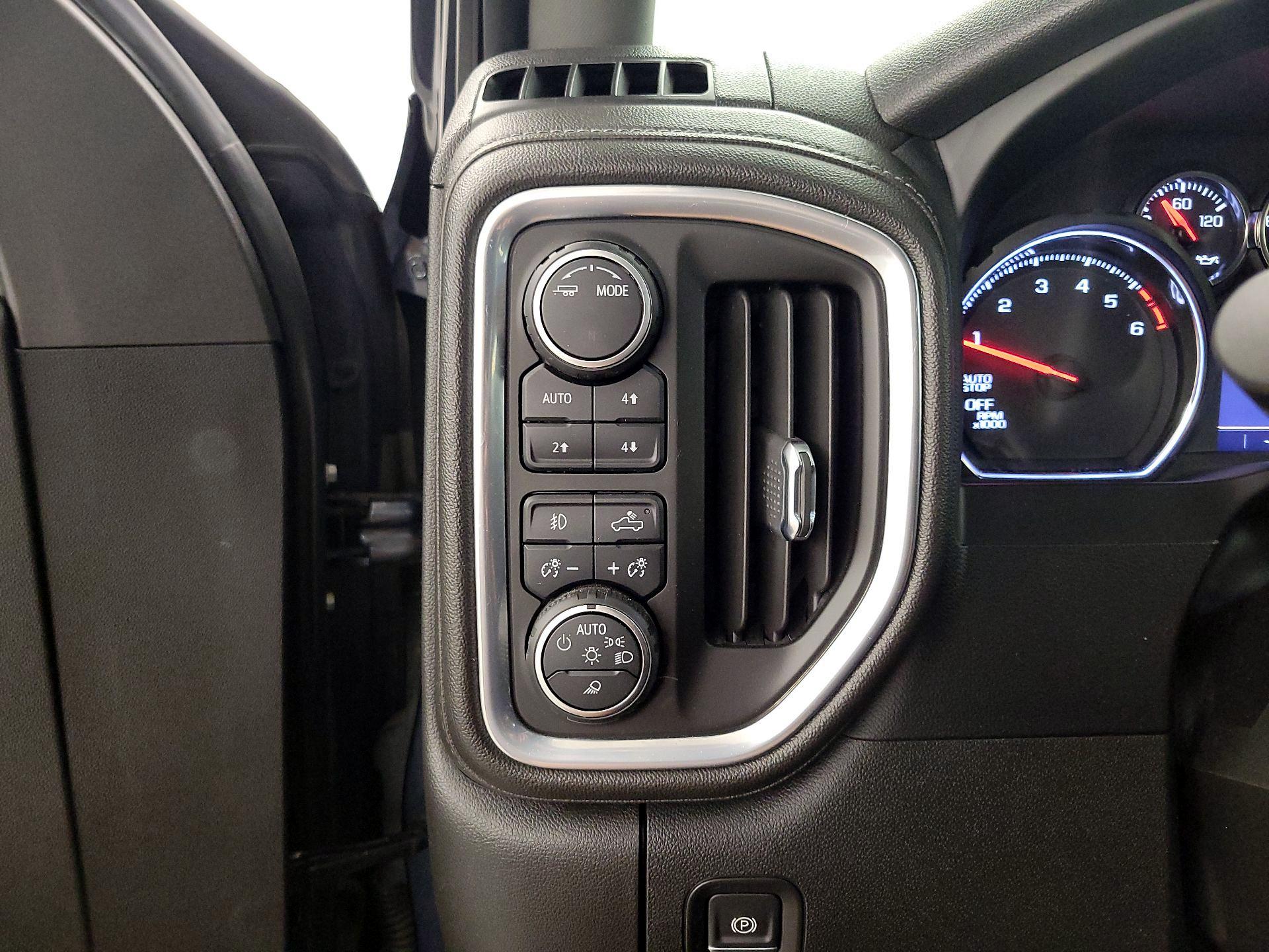 Thumbnail: 2022 Chevrolet Silverado 1500 - 13