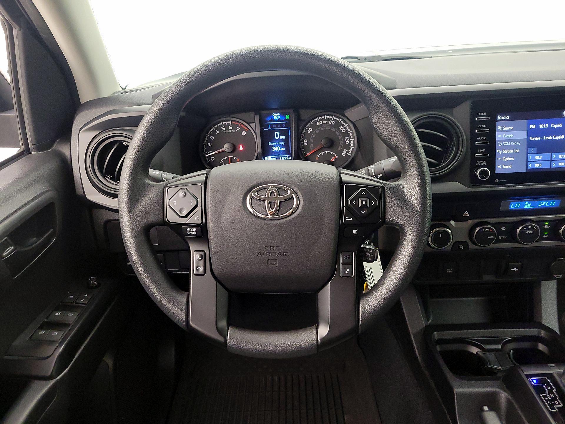Thumbnail: 2022 Toyota Tacoma - 10