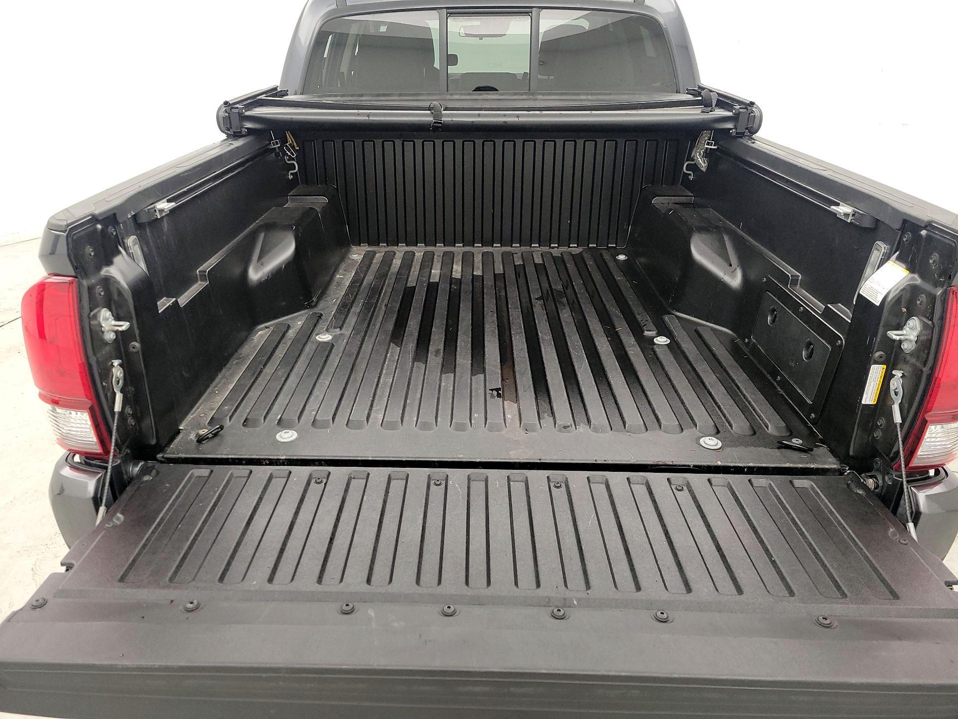 Thumbnail: 2022 Toyota Tacoma - 20