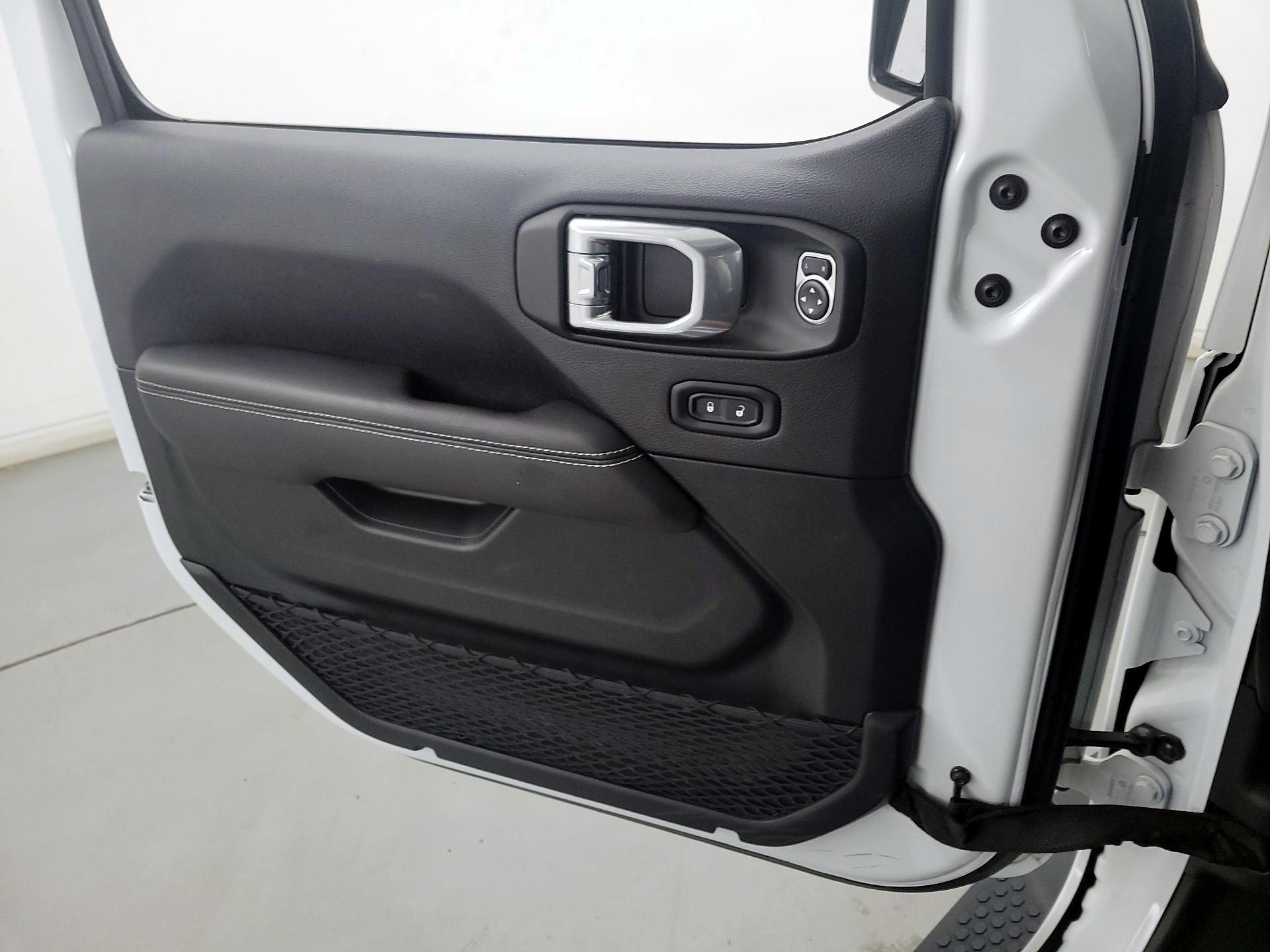 Thumbnail: 2021 Jeep Wrangler - 12