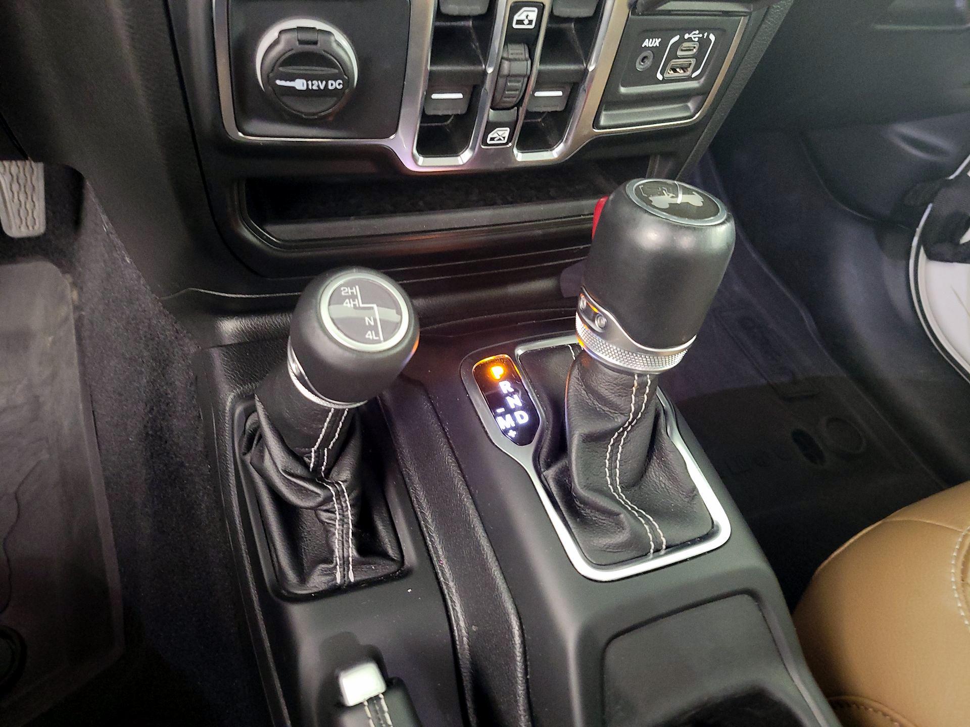 Thumbnail: 2021 Jeep Wrangler - 18