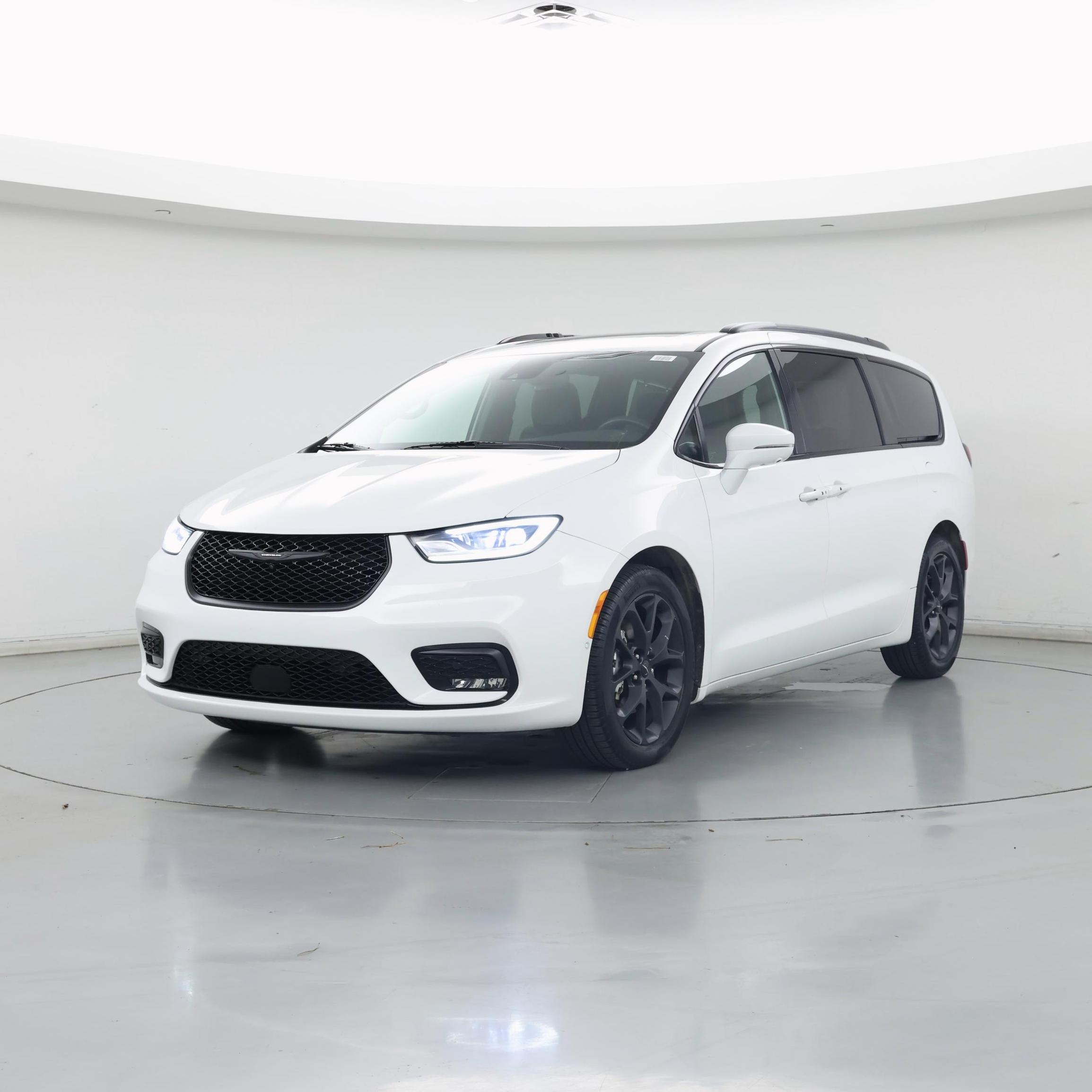 Thumbnail: 2022 Chrysler Pacifica - 4