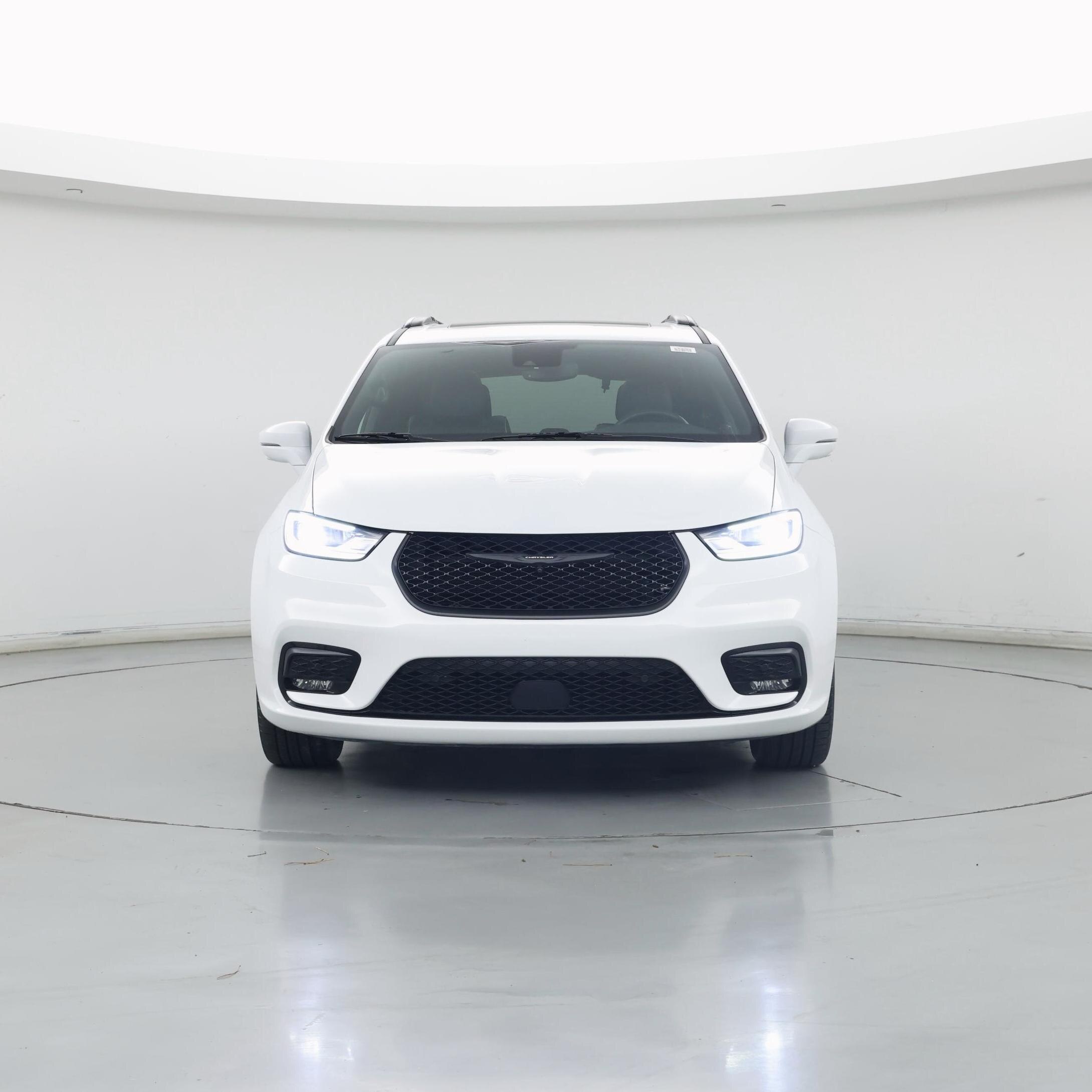Thumbnail: 2022 Chrysler Pacifica - 5