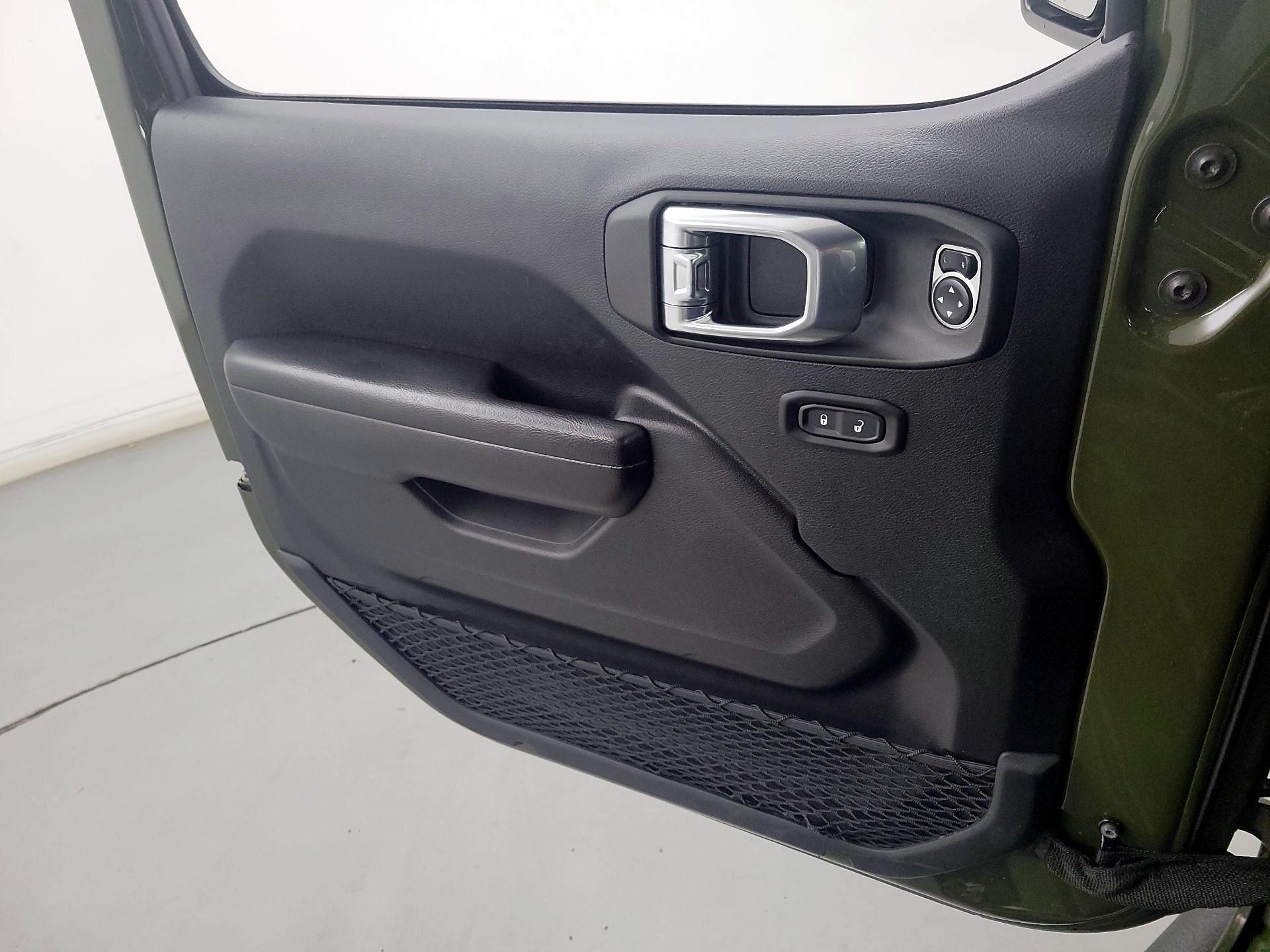 Thumbnail: 2021 Jeep Wrangler - 12