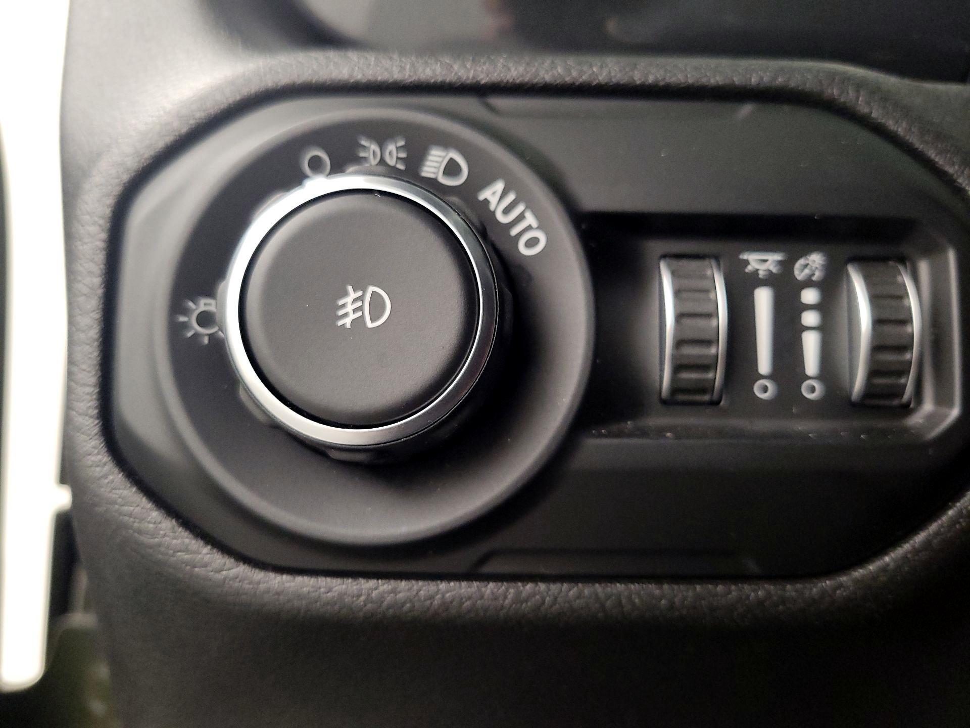 Thumbnail: 2021 Jeep Wrangler - 13