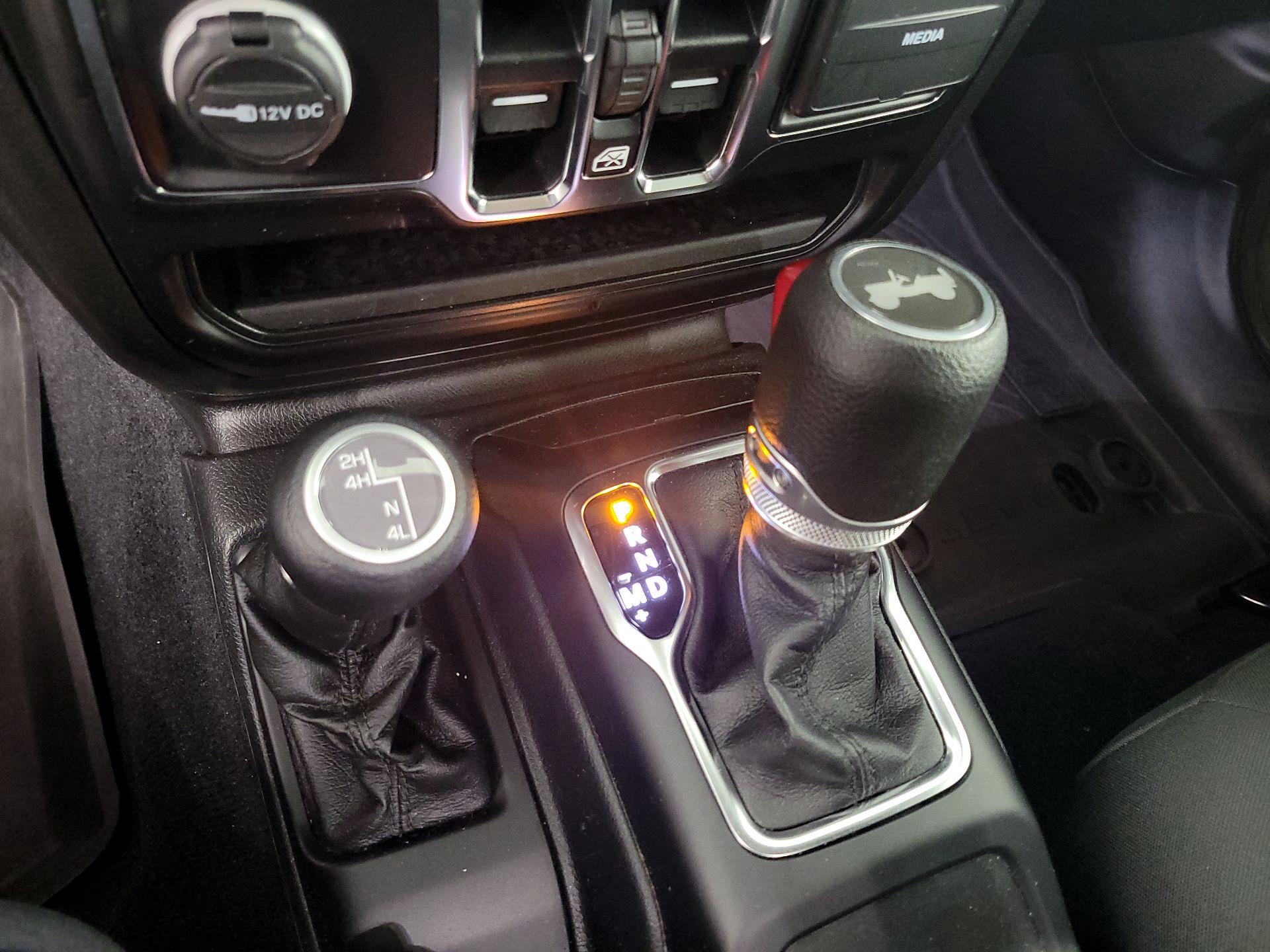 Thumbnail: 2021 Jeep Wrangler - 18