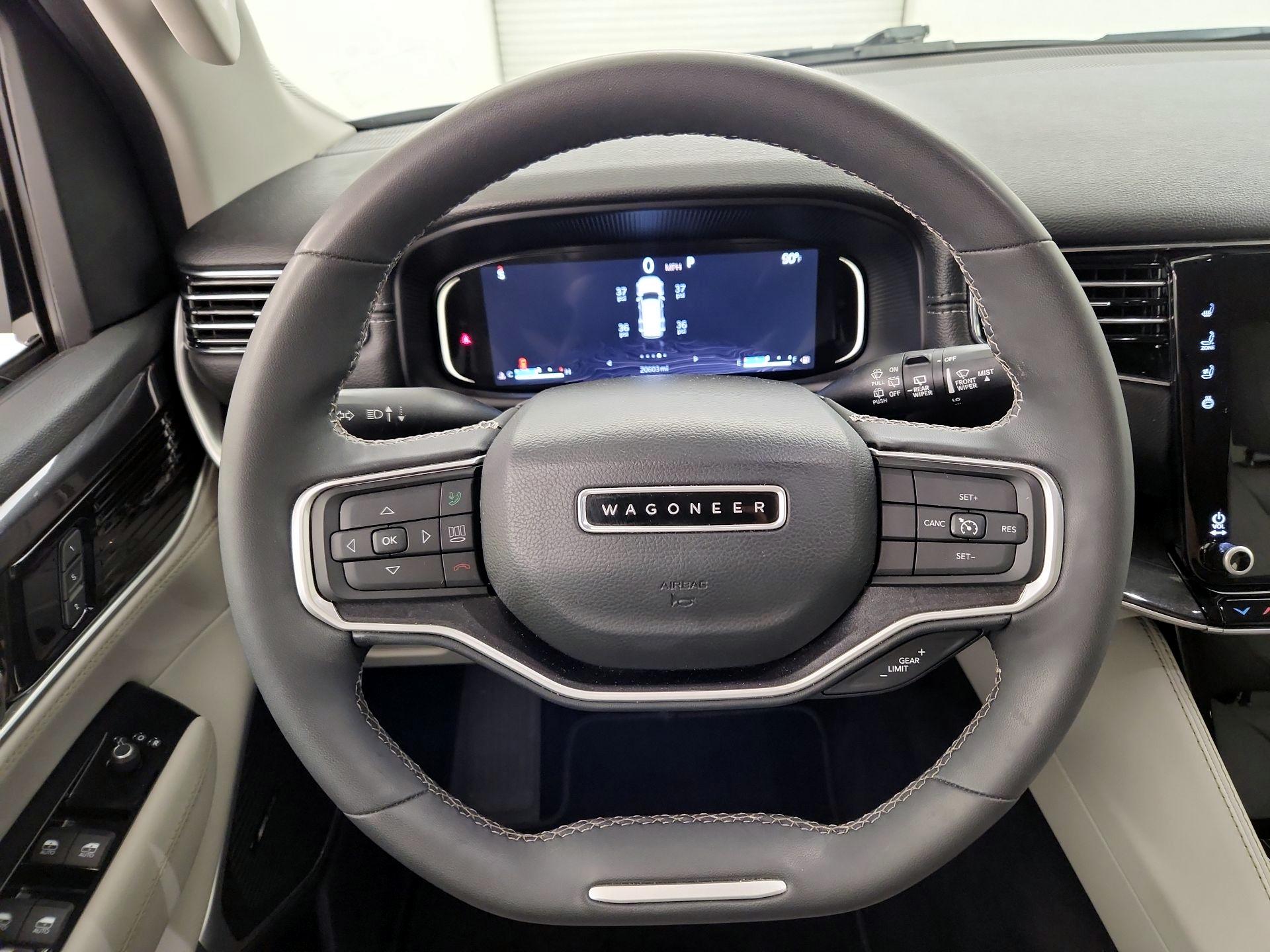 Thumbnail: 2022 Jeep Wagoneer - 10