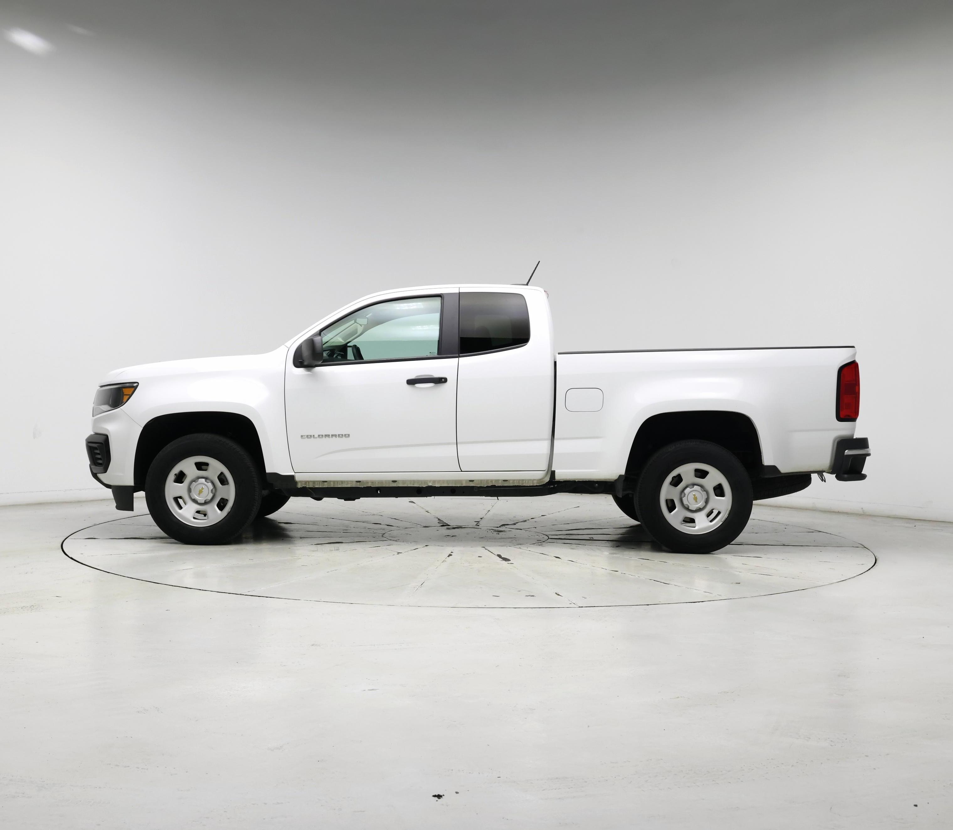 Thumbnail: 2022 Chevrolet Colorado - 3