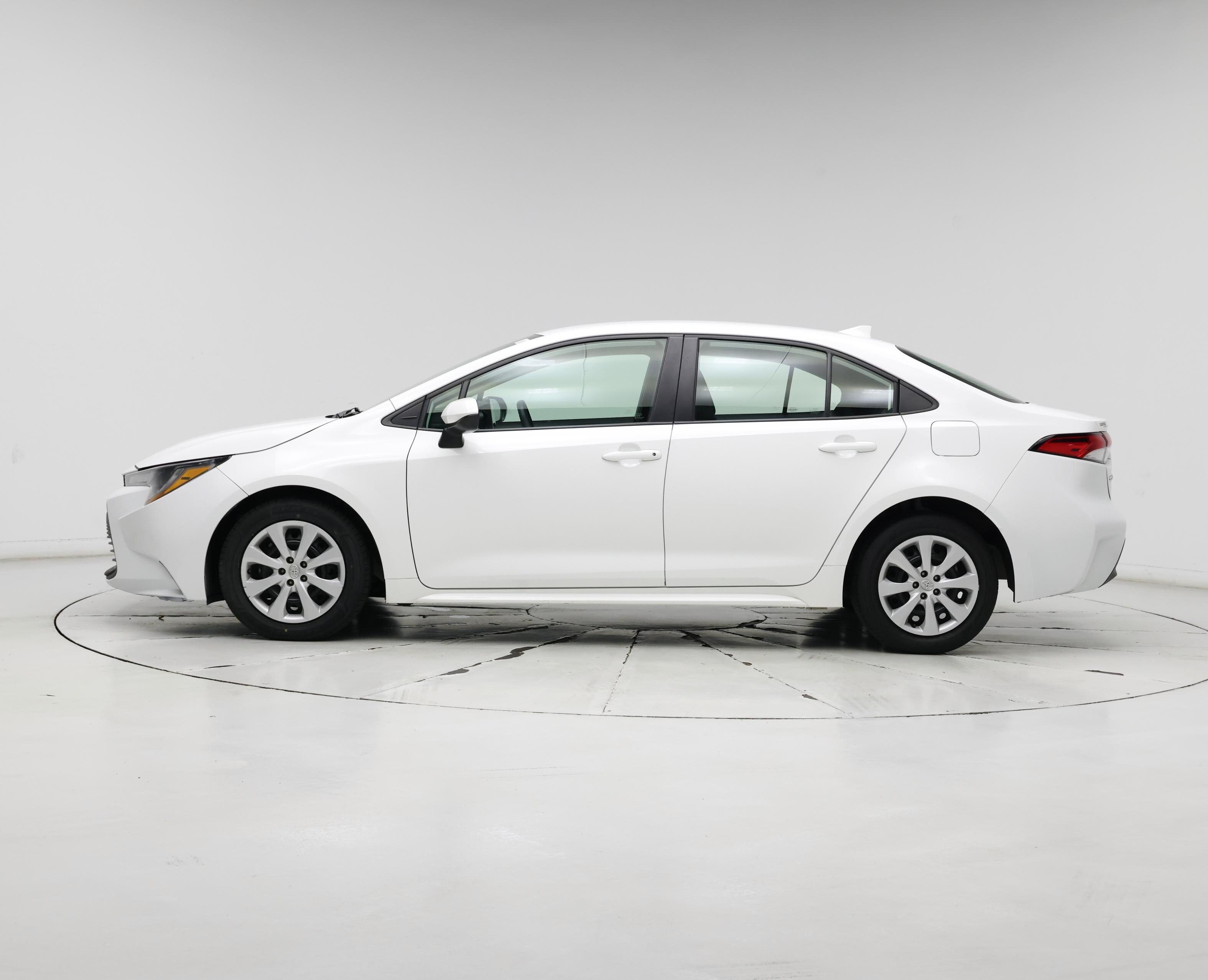 Thumbnail: 2024 Toyota Corolla - 3