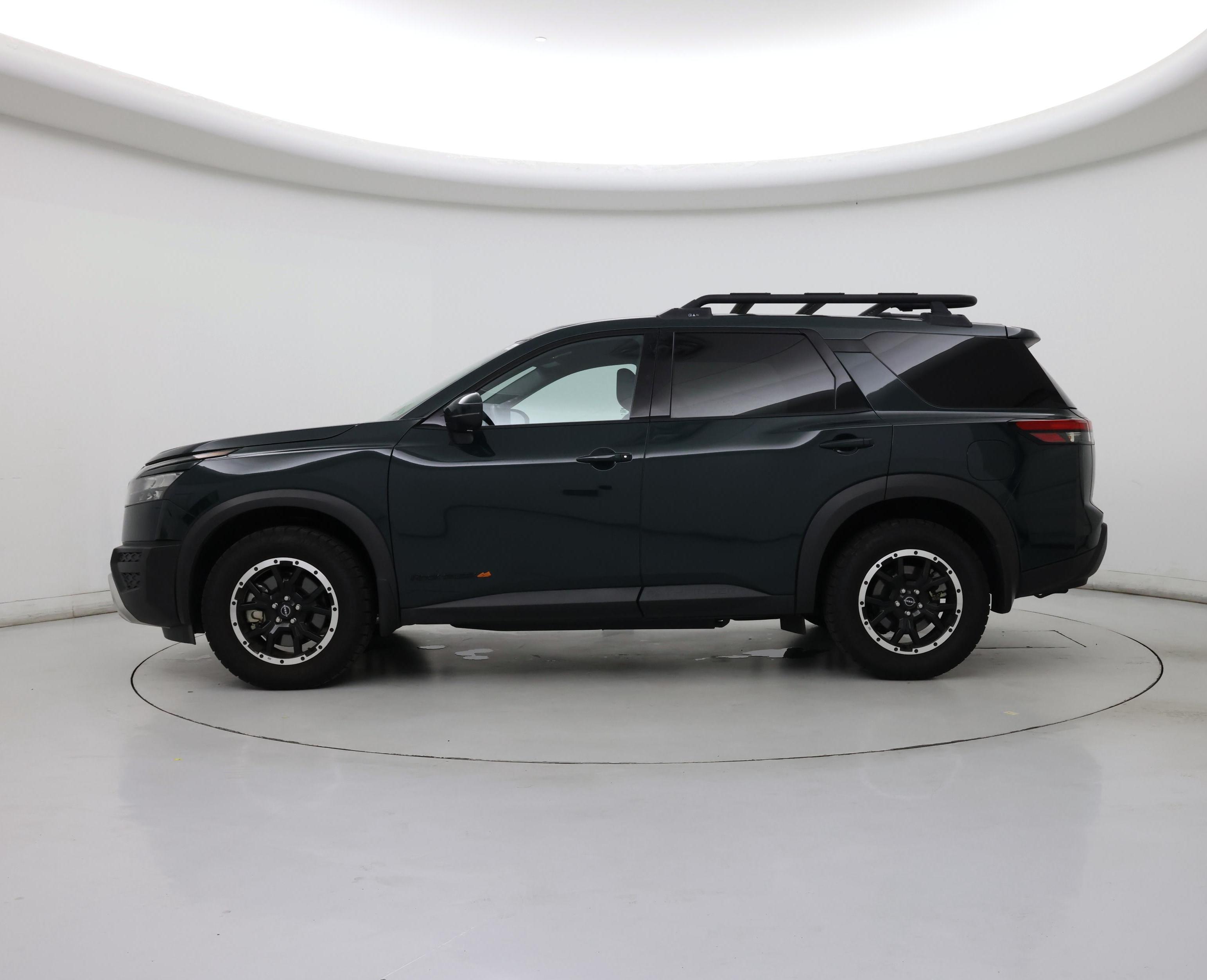 Thumbnail: 2024 Nissan Pathfinder - 3