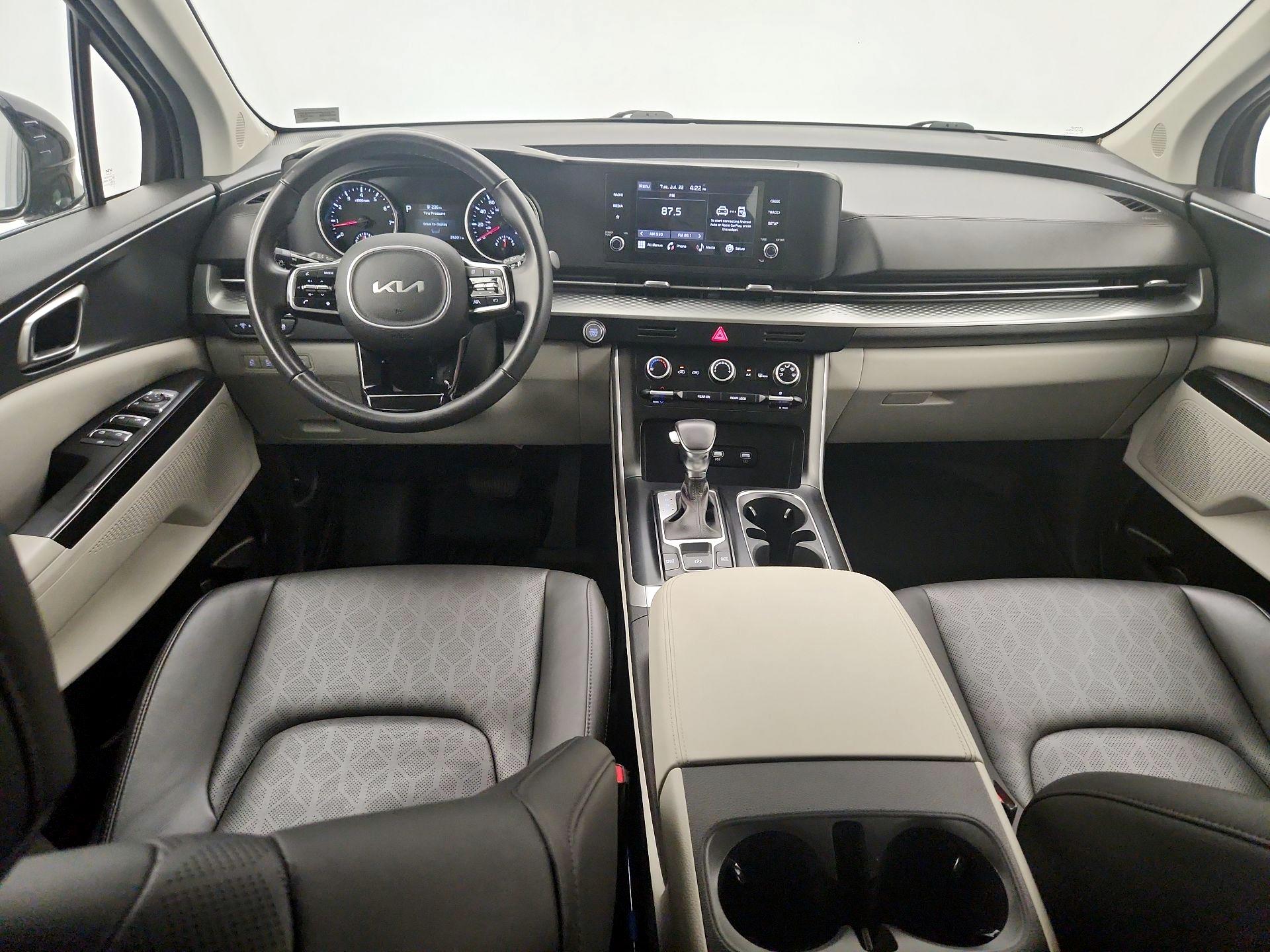 Thumbnail: 2024 Kia Carnival - 9