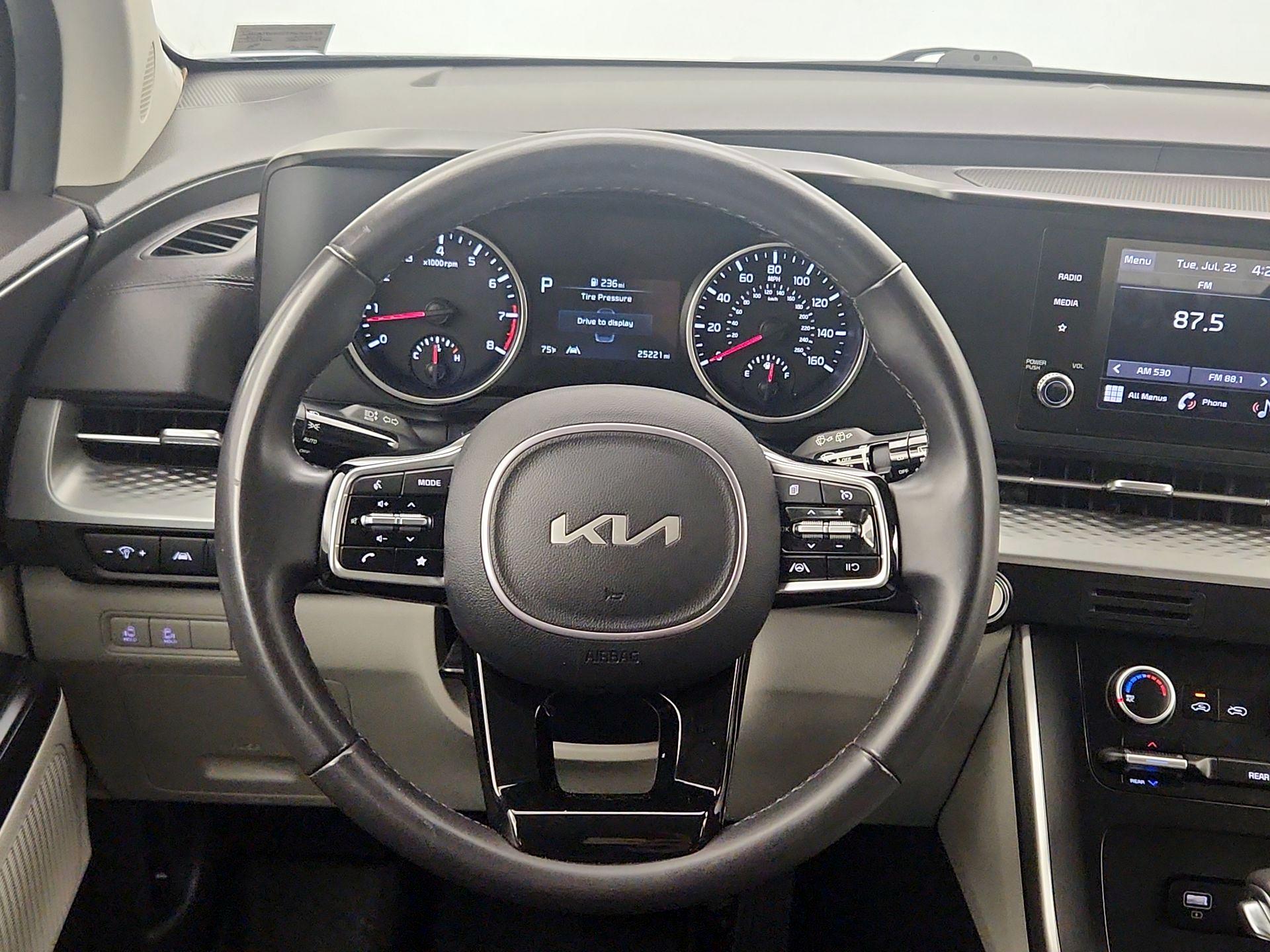 Thumbnail: 2024 Kia Carnival - 10