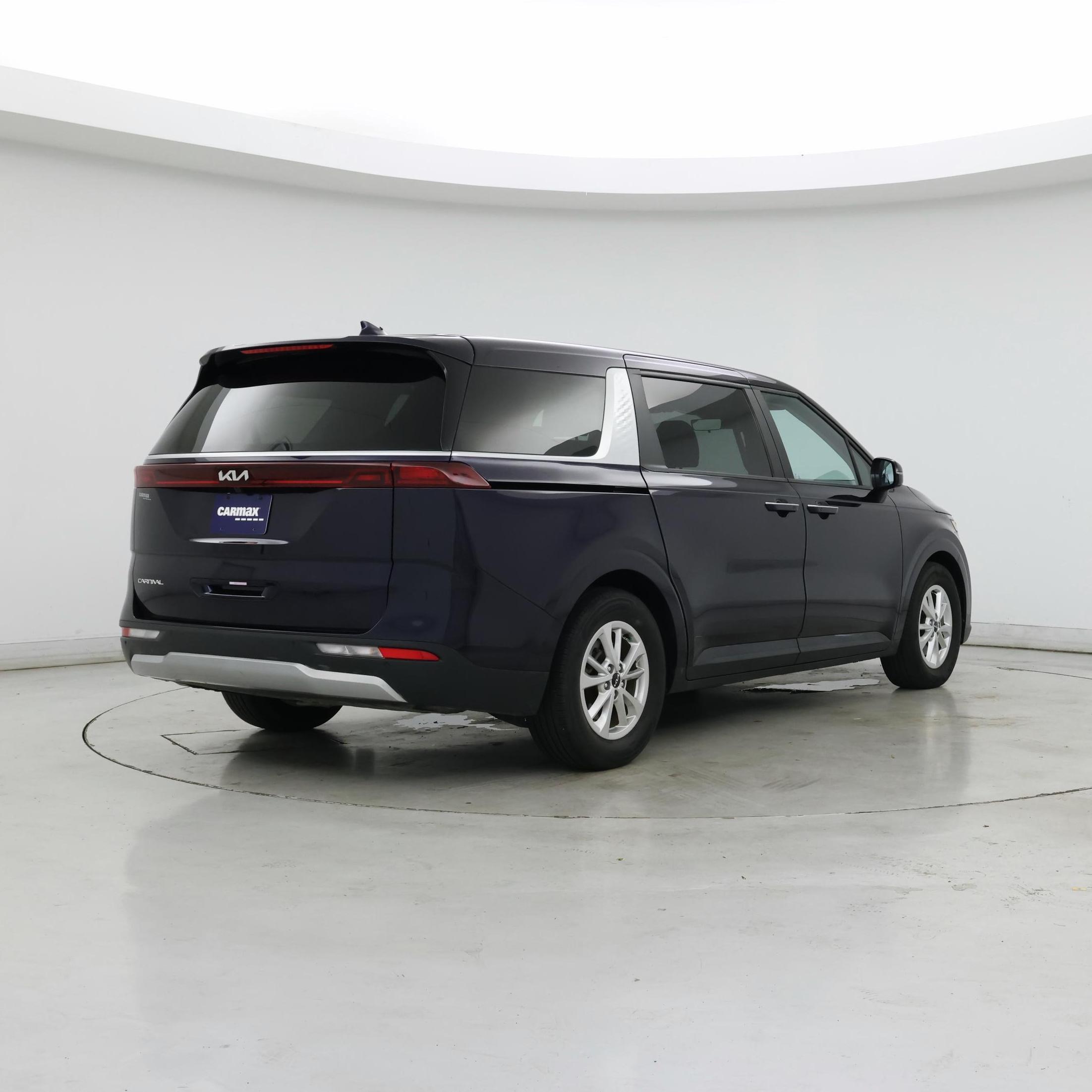 Thumbnail: 2024 Kia Carnival - 8