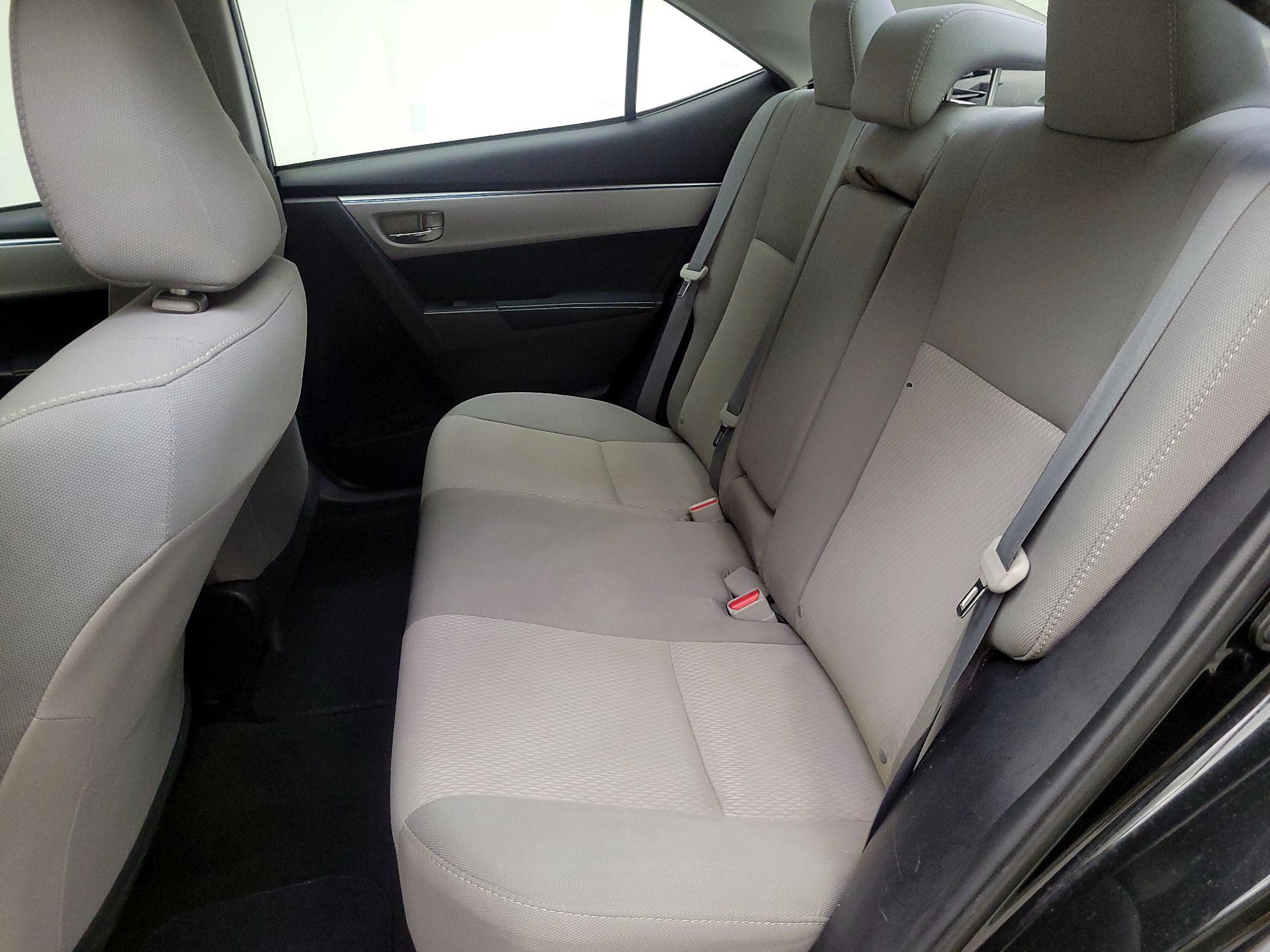 Thumbnail: 2015 Toyota Corolla - 19