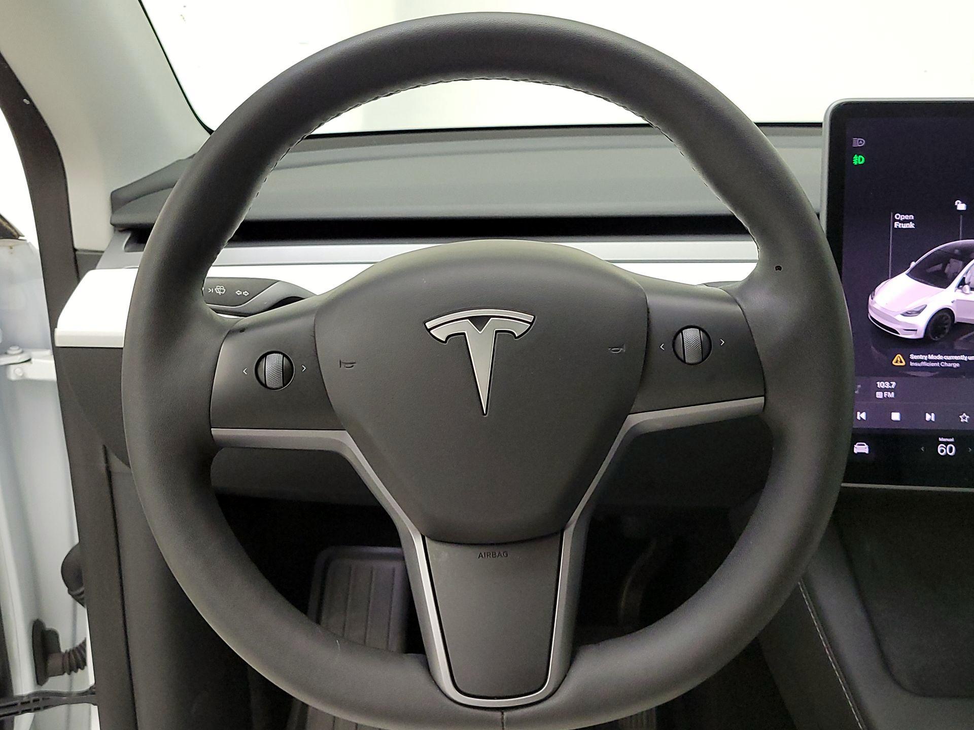 Thumbnail: 2023 Tesla Model Y - 10
