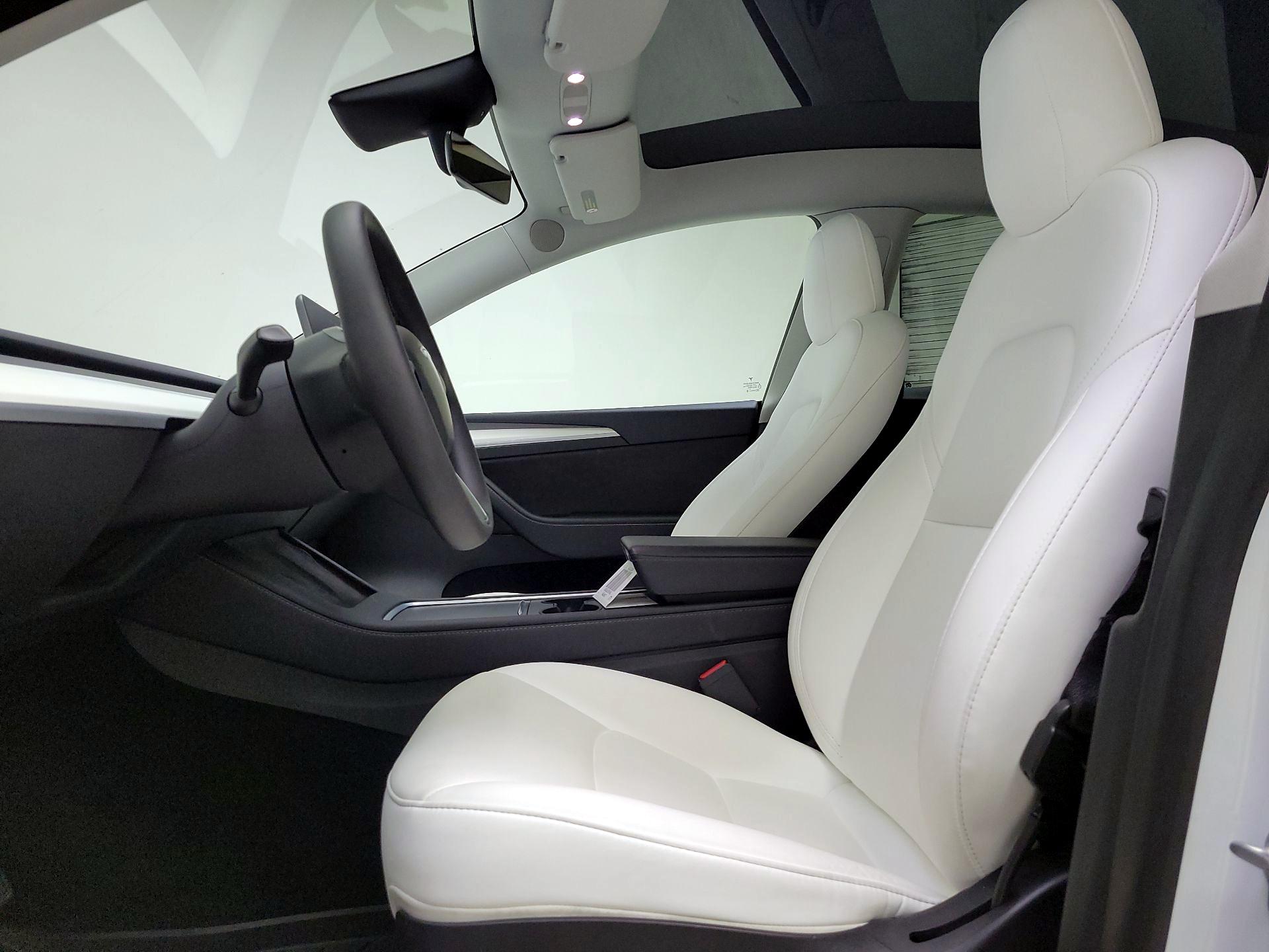 Thumbnail: 2023 Tesla Model Y - 11