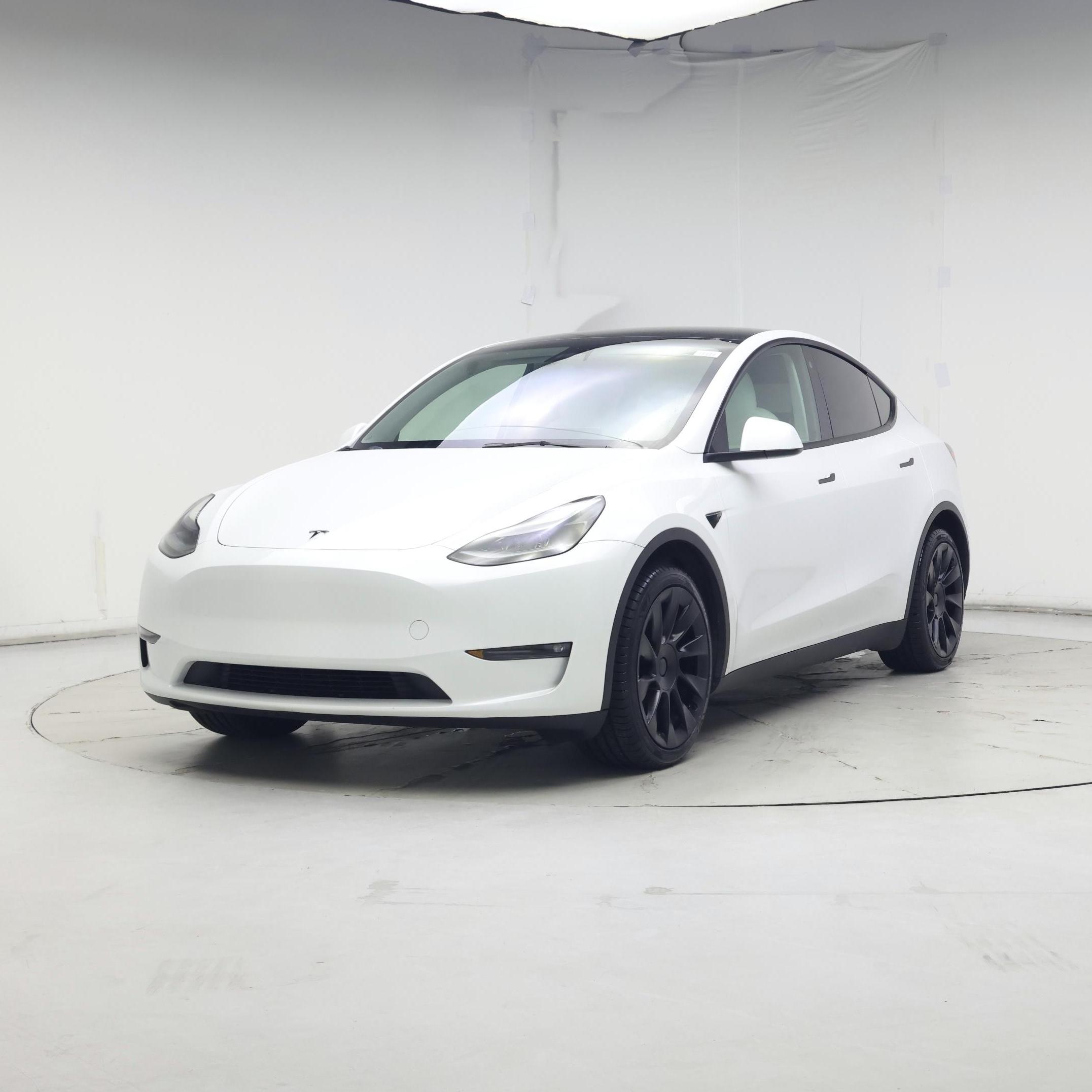Thumbnail: 2023 Tesla Model Y - 4