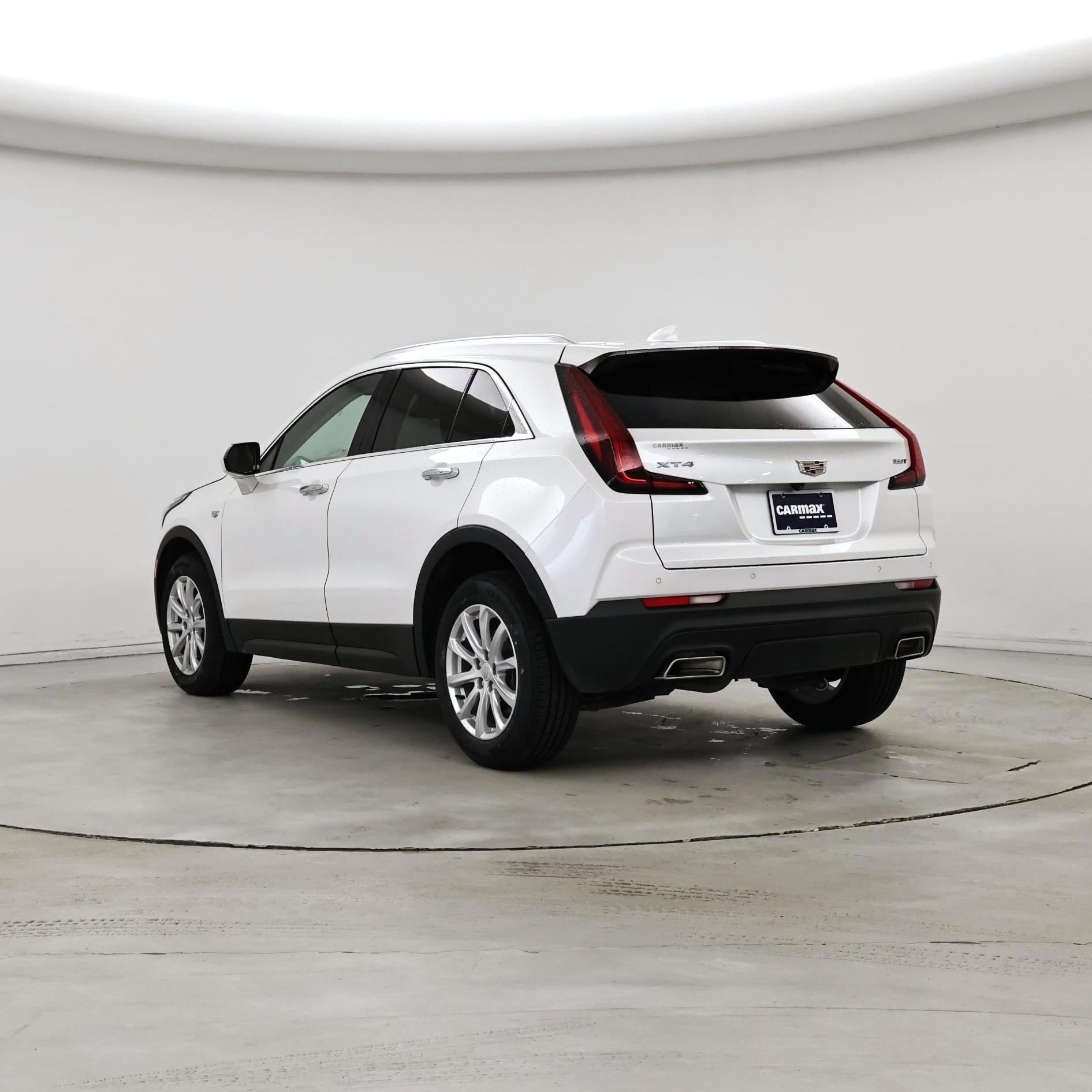 Thumbnail: 2023 Cadillac XT4 - 2