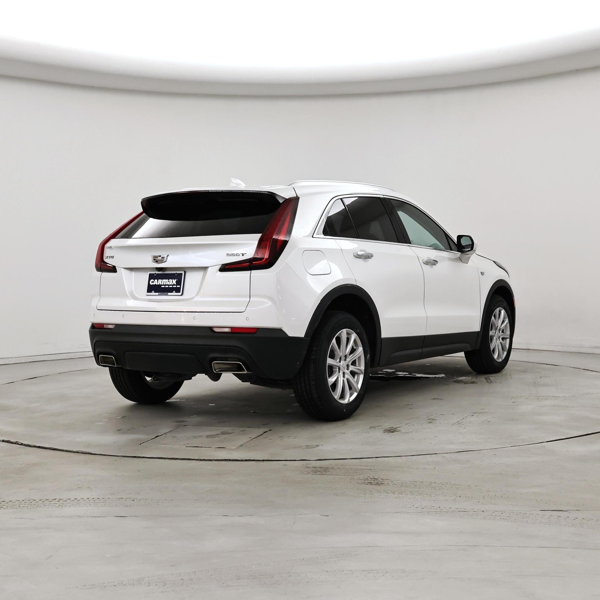Thumbnail: 2023 Cadillac XT4 - 8