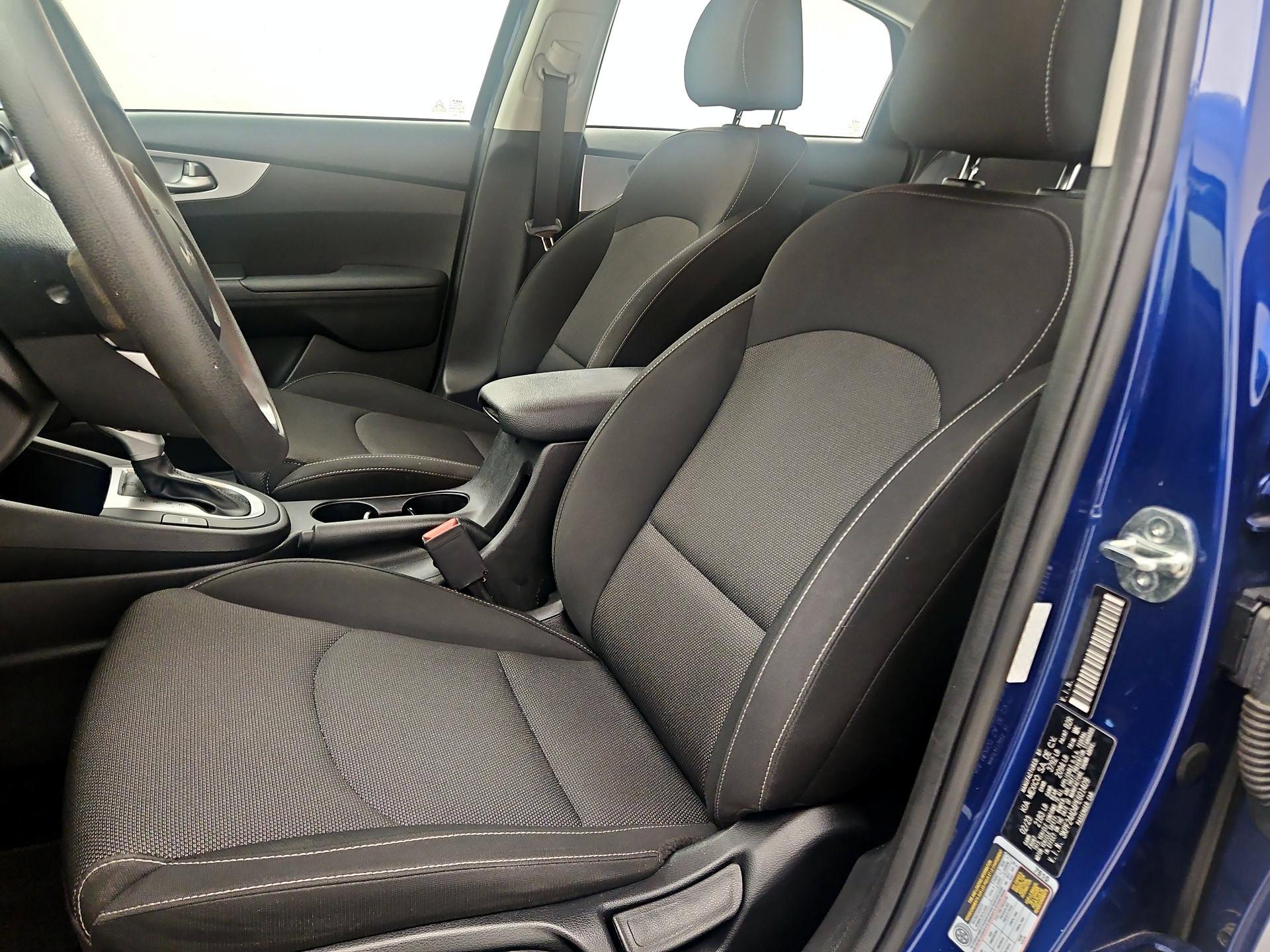 Thumbnail: 2023 Kia Forte - 11