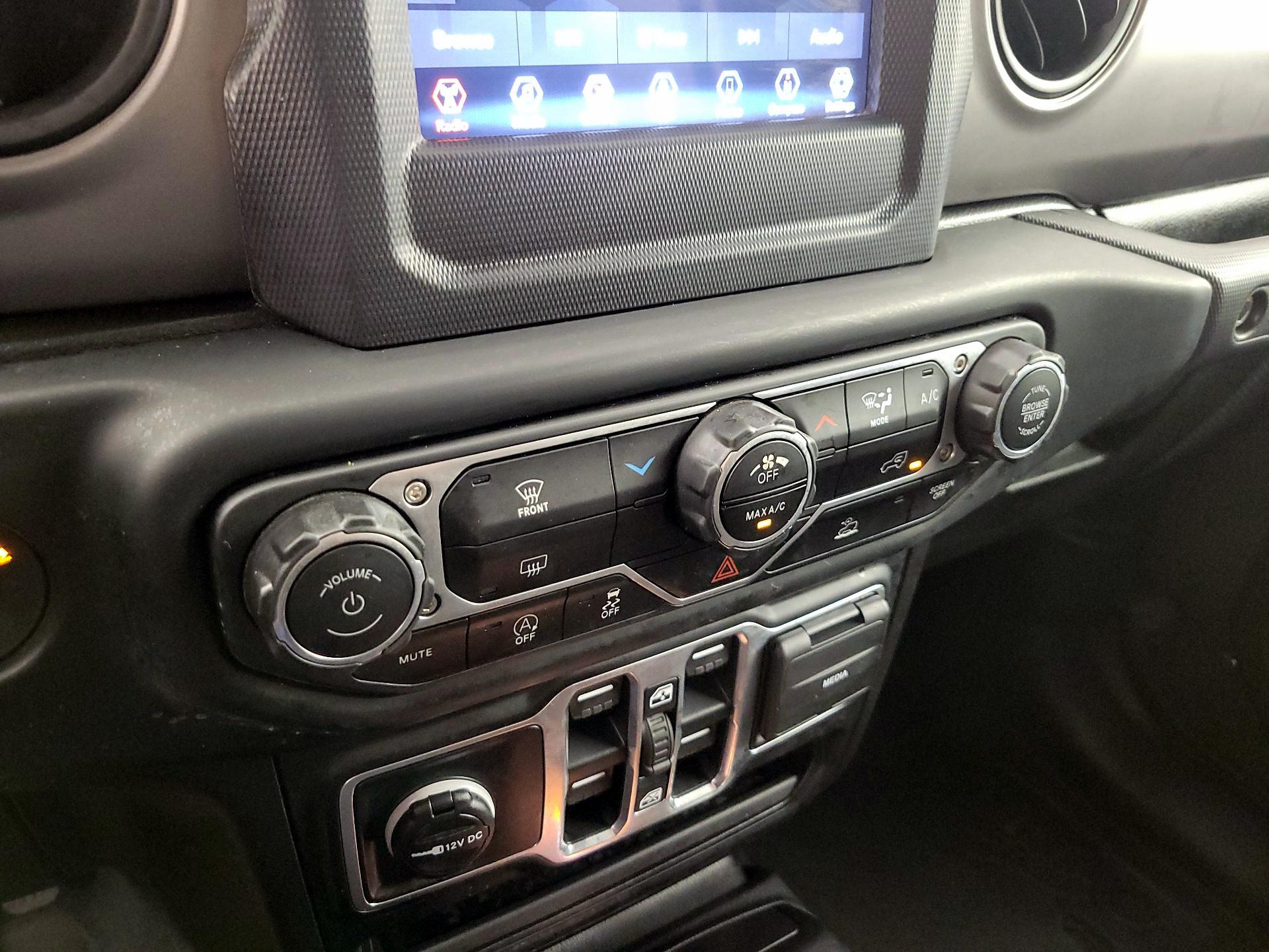 Thumbnail: 2022 Jeep Gladiator - 16
