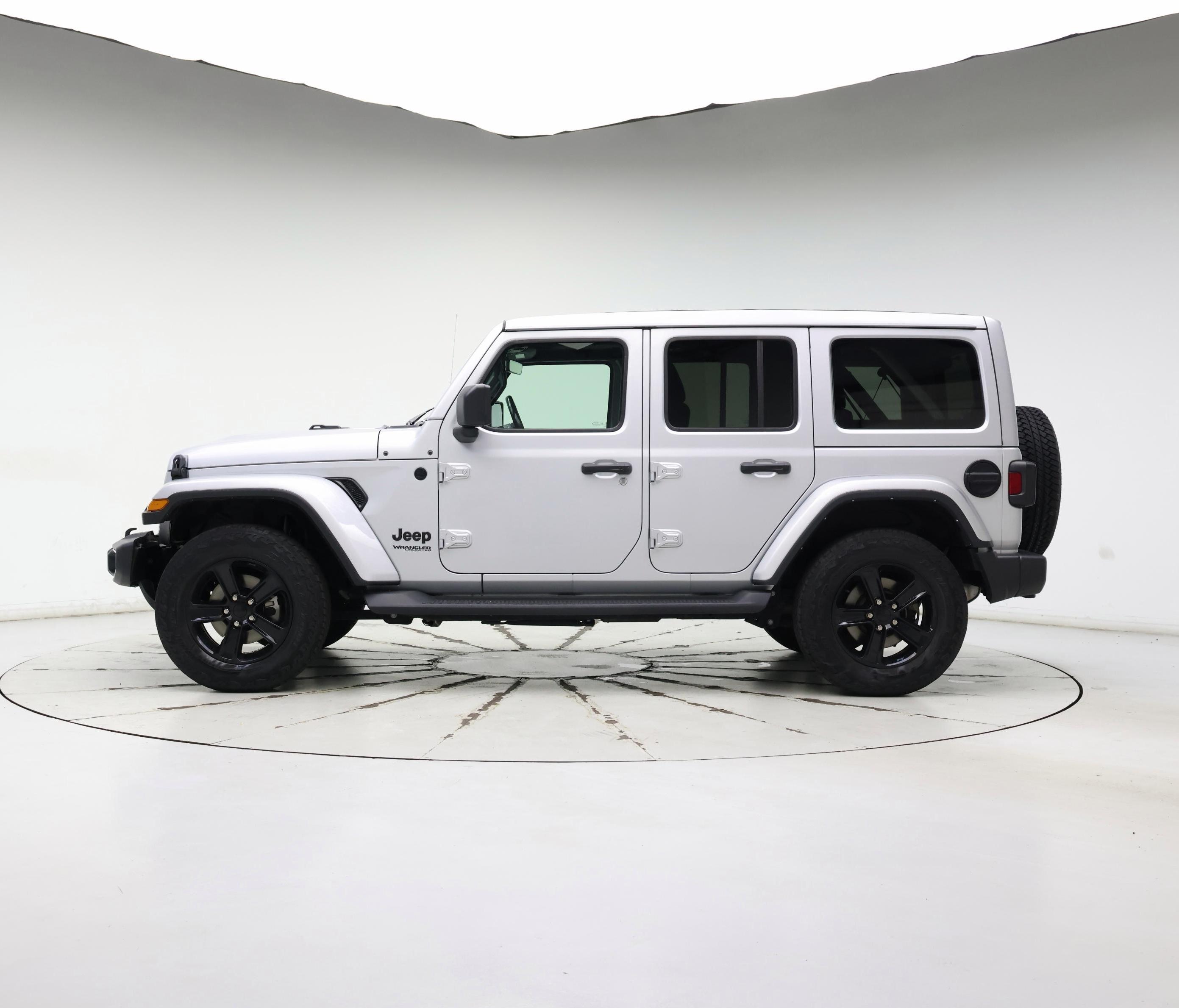 Thumbnail: 2022 Jeep Wrangler - 3