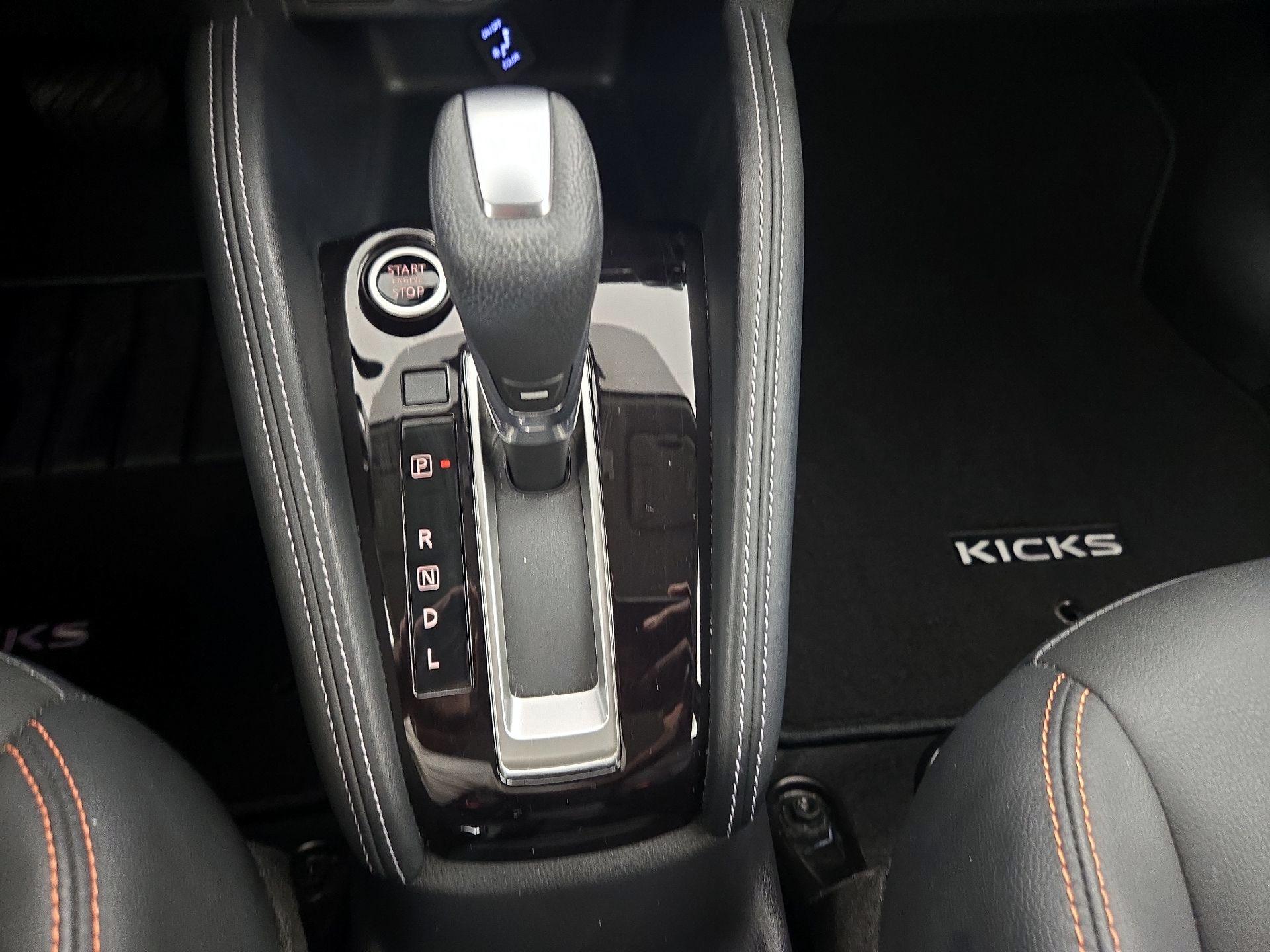 Thumbnail: 2020 Nissan Kicks - 16