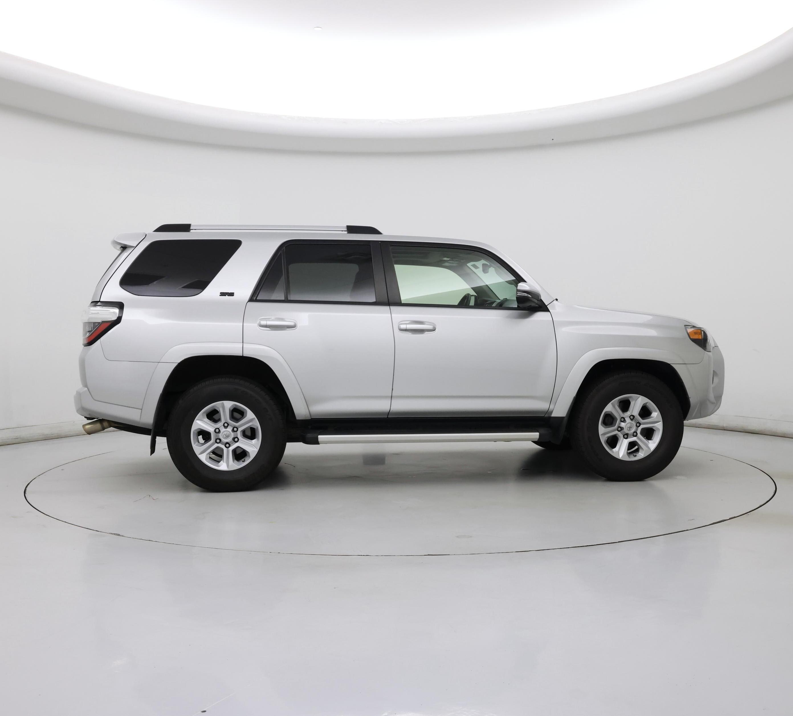 Thumbnail: 2021 Toyota 4Runner - 7