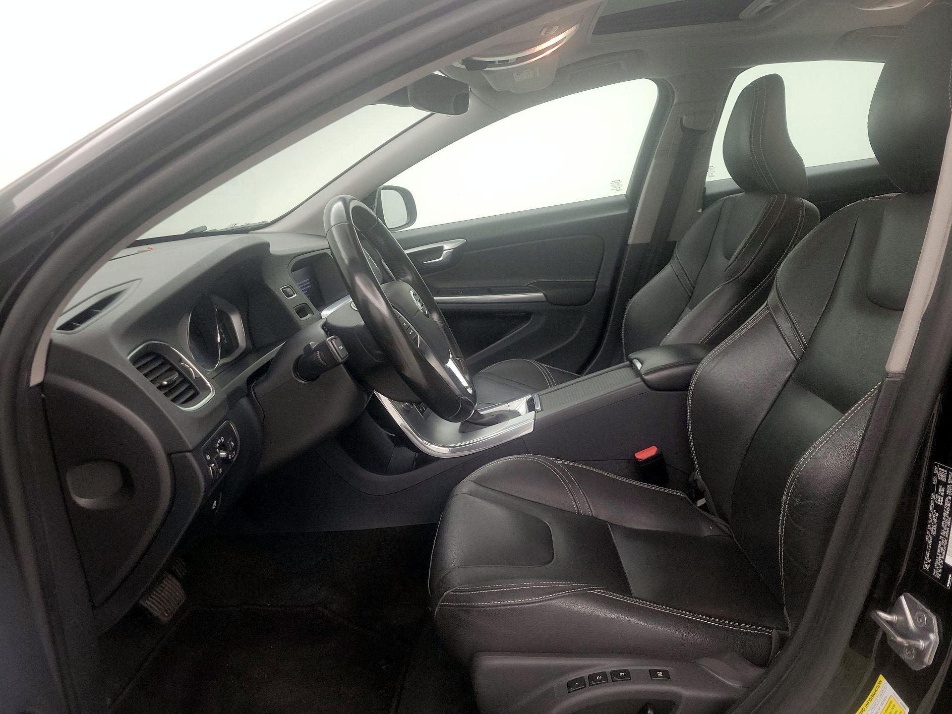 Thumbnail: 2018 Volvo S60 - 11