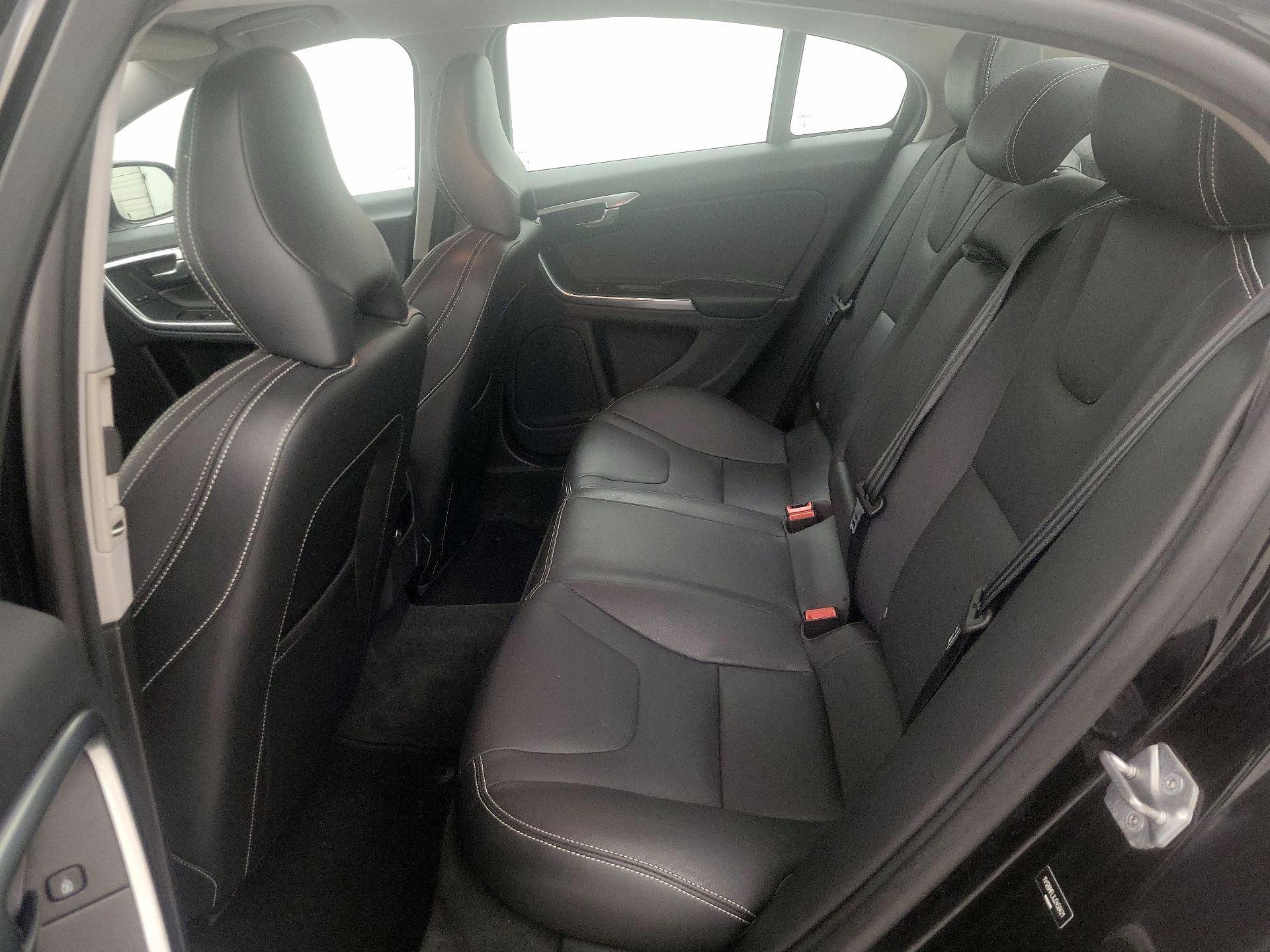 Thumbnail: 2018 Volvo S60 - 20
