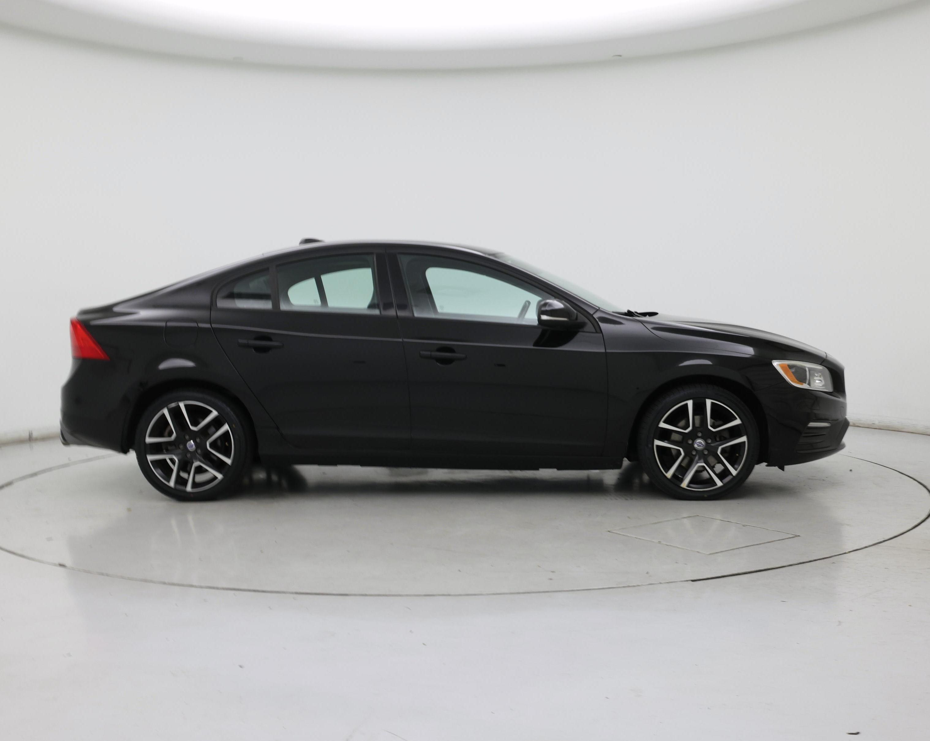 Thumbnail: 2018 Volvo S60 - 7