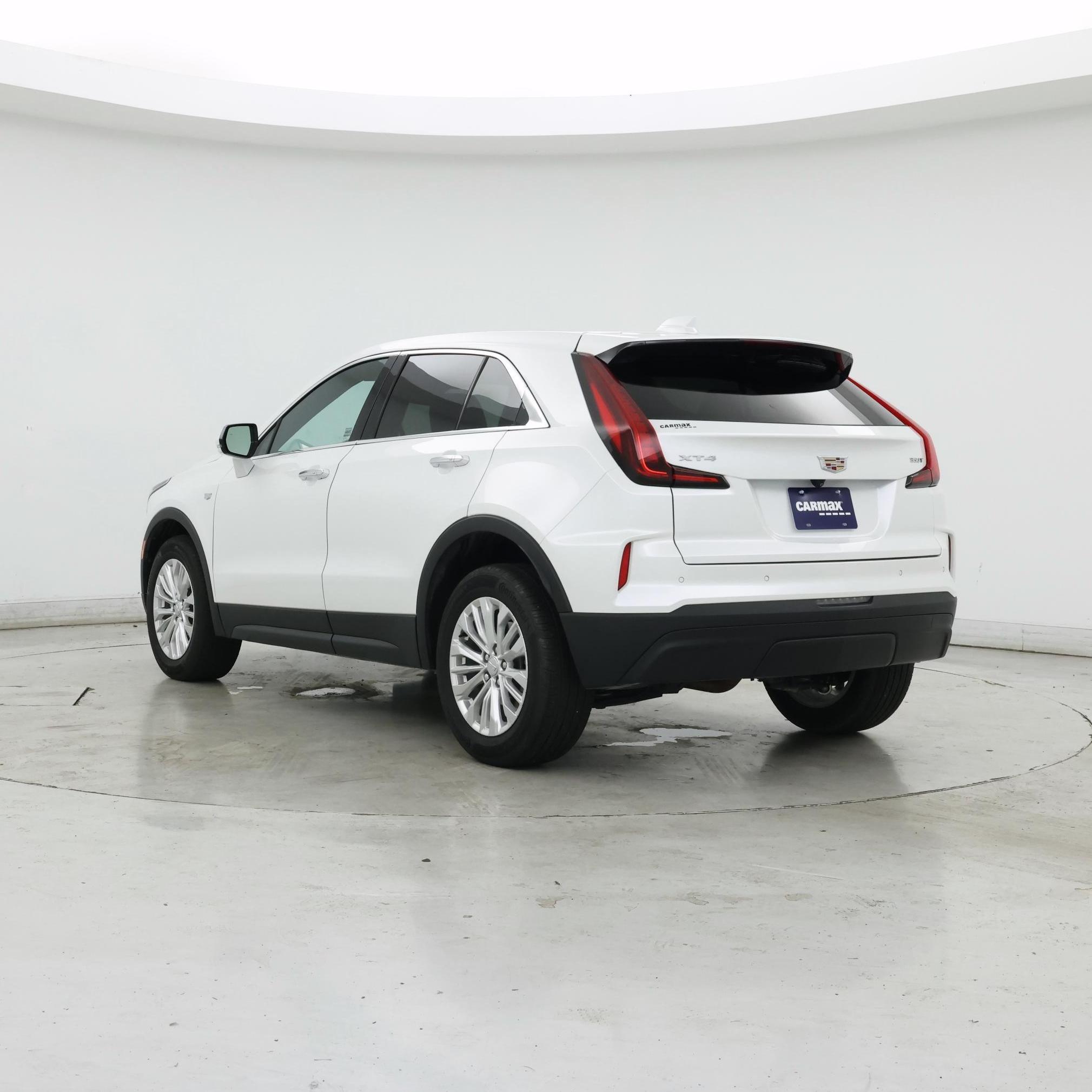 Thumbnail: 2024 Cadillac XT4 - 2
