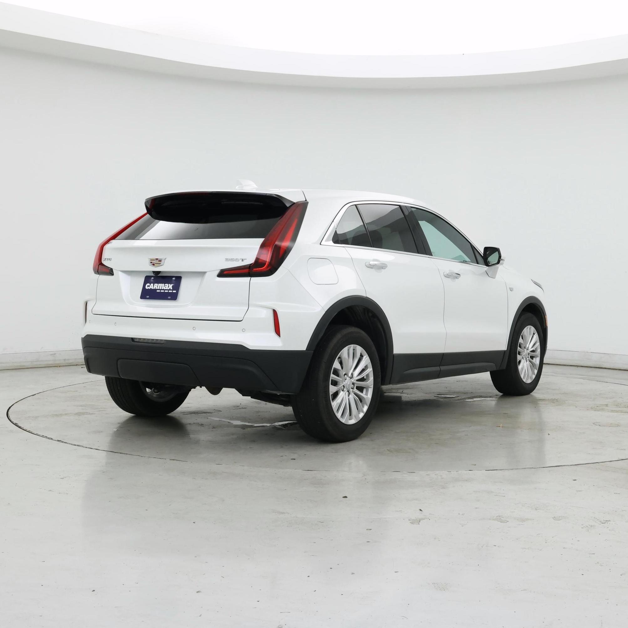 Thumbnail: 2024 Cadillac XT4 - 8