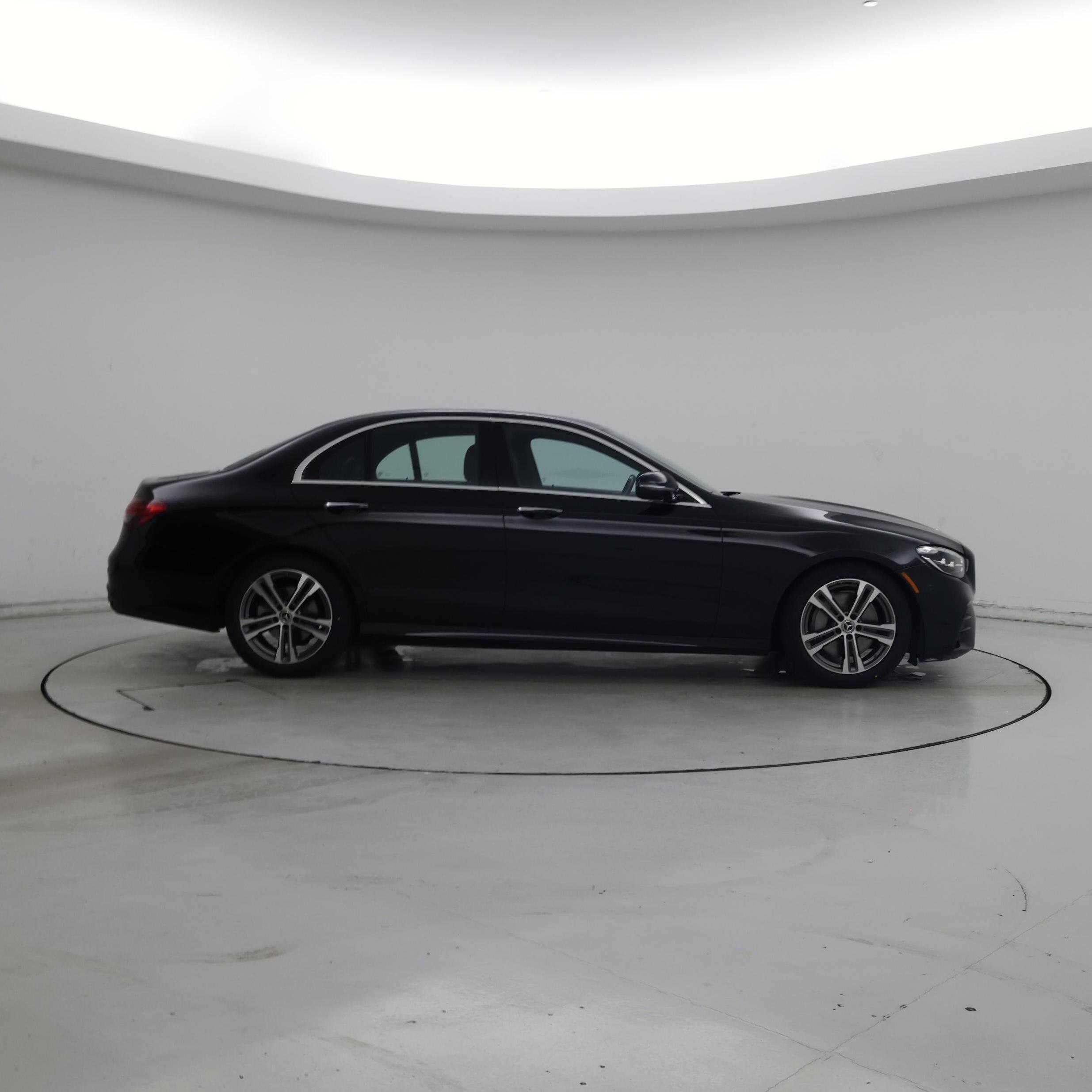 Thumbnail: 2021 Mercedes-Benz E-Class - 7