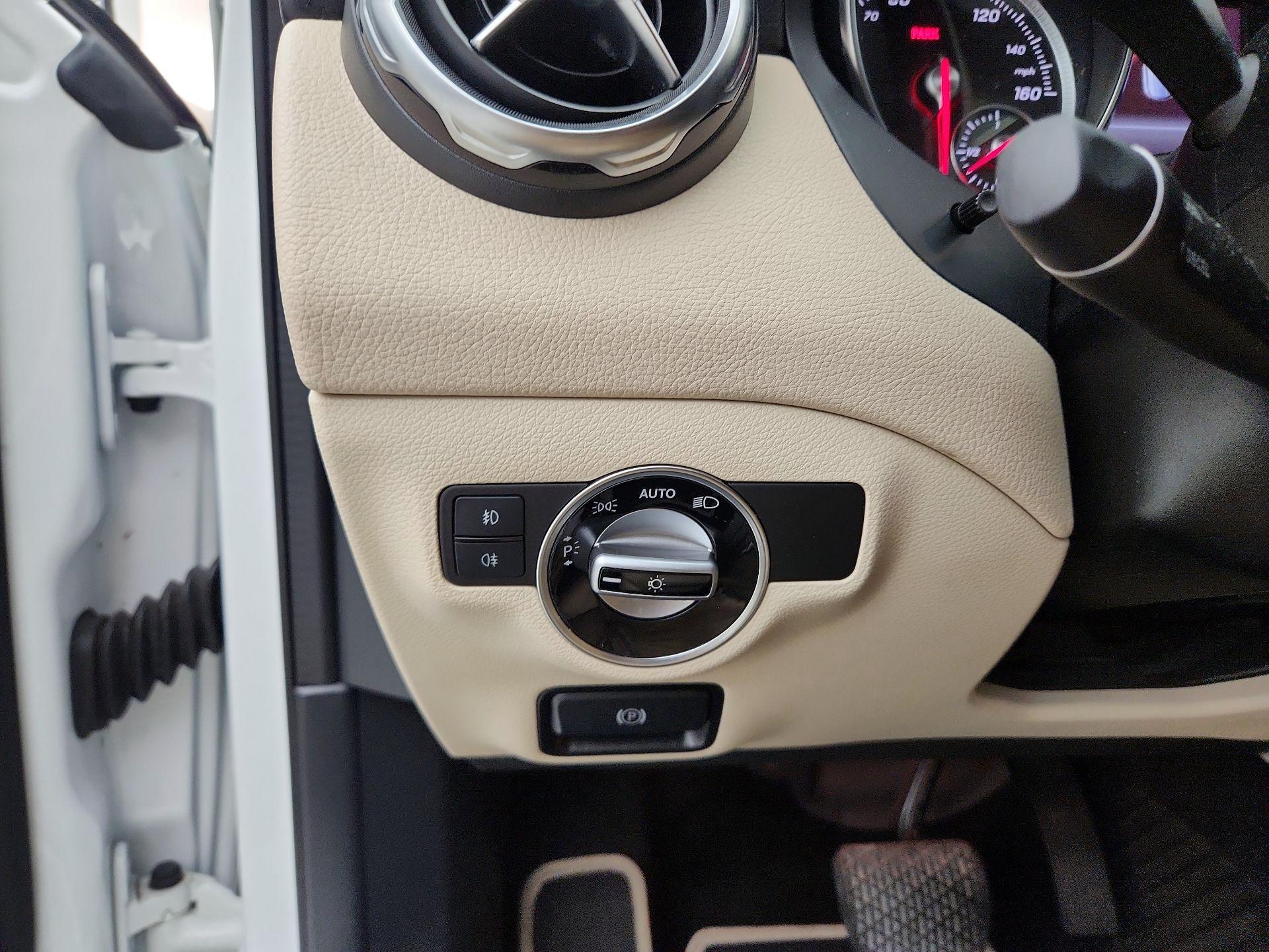 Thumbnail: 2020 Mercedes-Benz GLA - 13