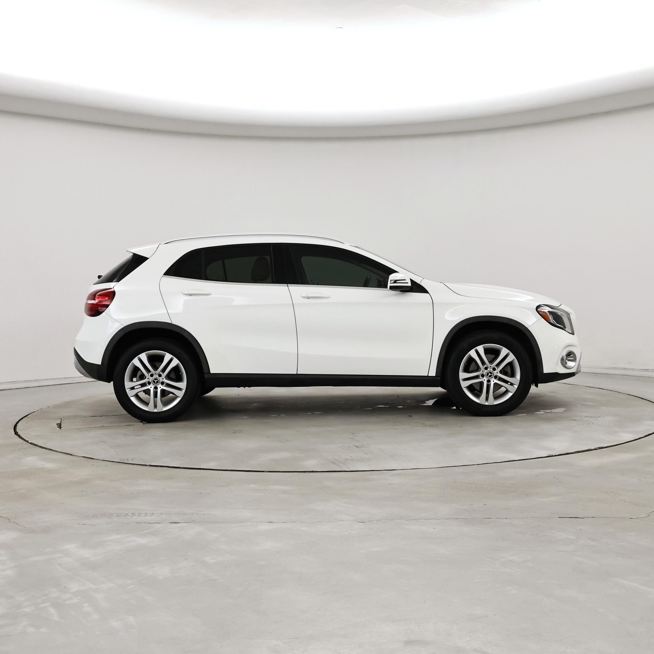Thumbnail: 2020 Mercedes-Benz GLA - 7