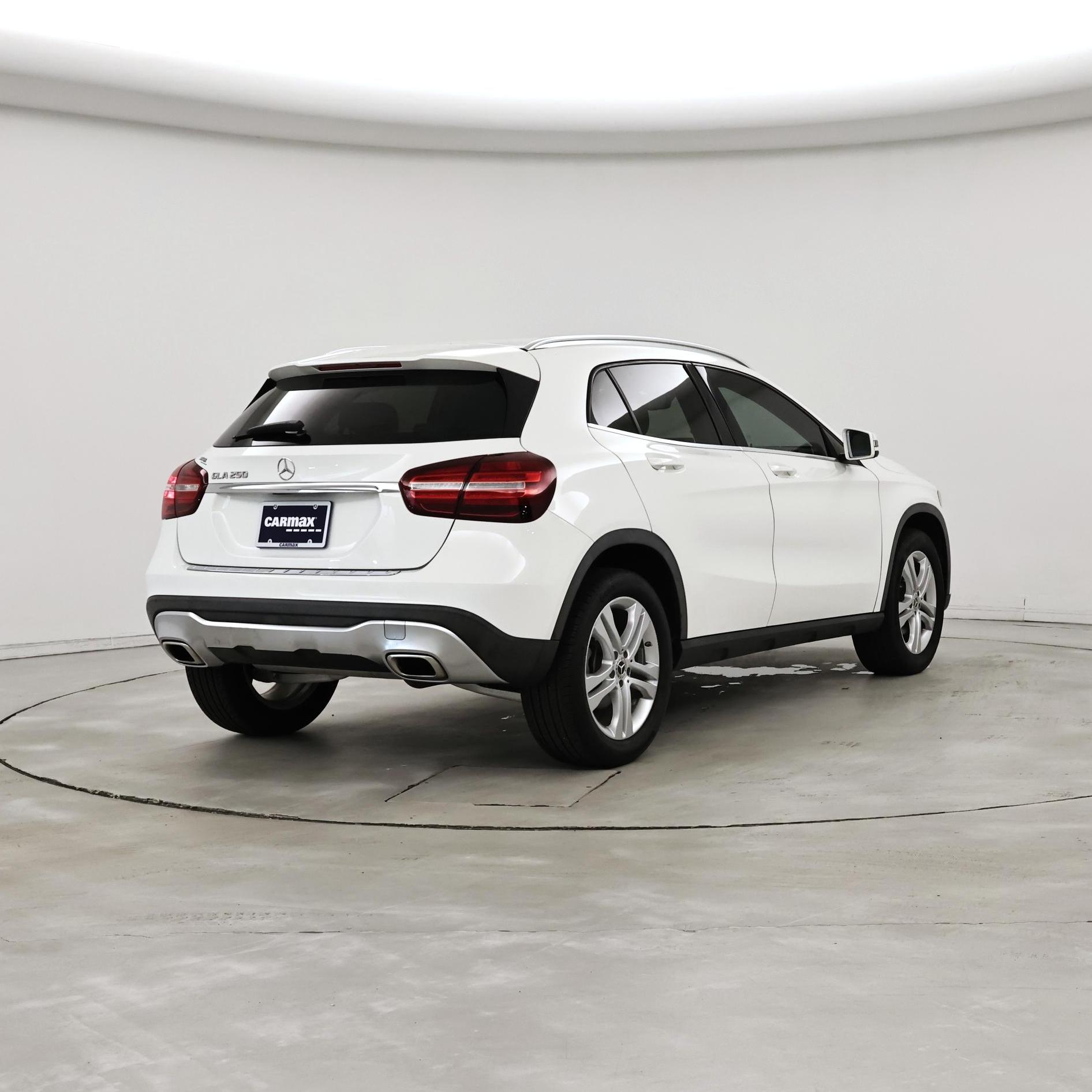 Thumbnail: 2020 Mercedes-Benz GLA - 8