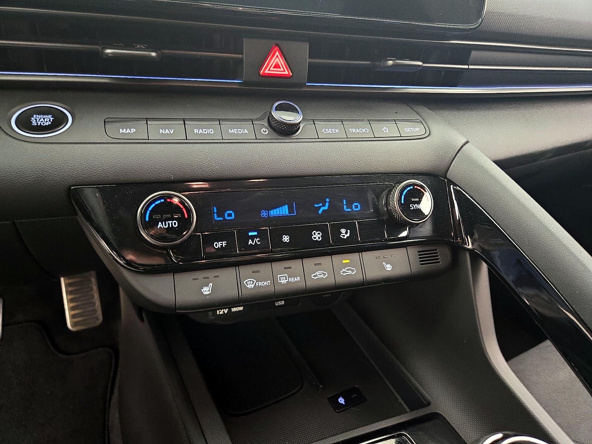 Thumbnail: 2025 Hyundai Elantra - 17