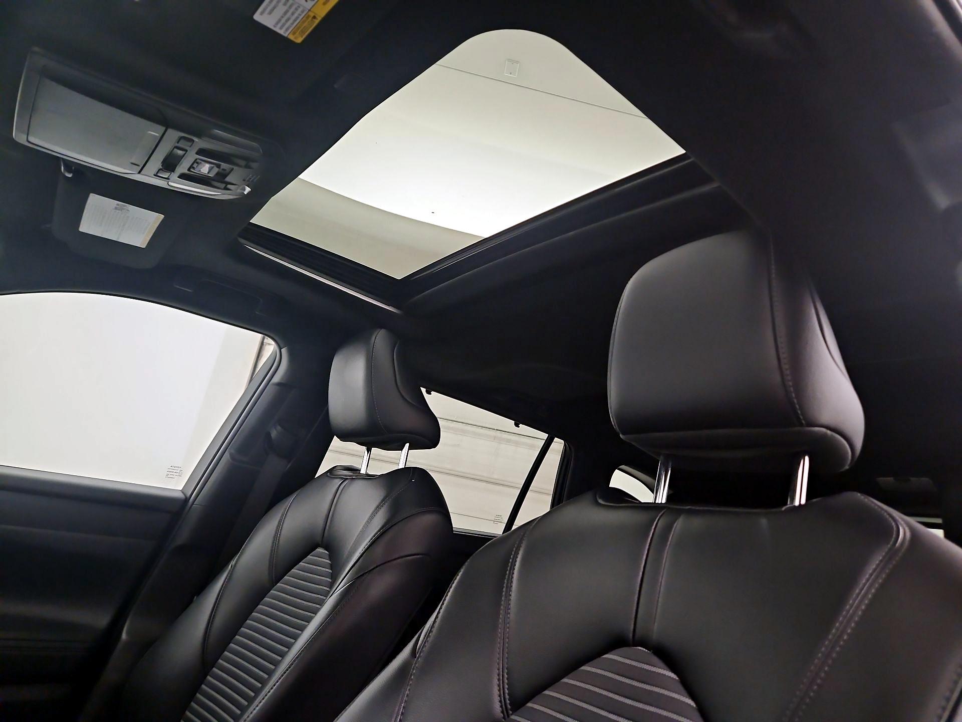 Thumbnail: 2022 Toyota Highlander - 19