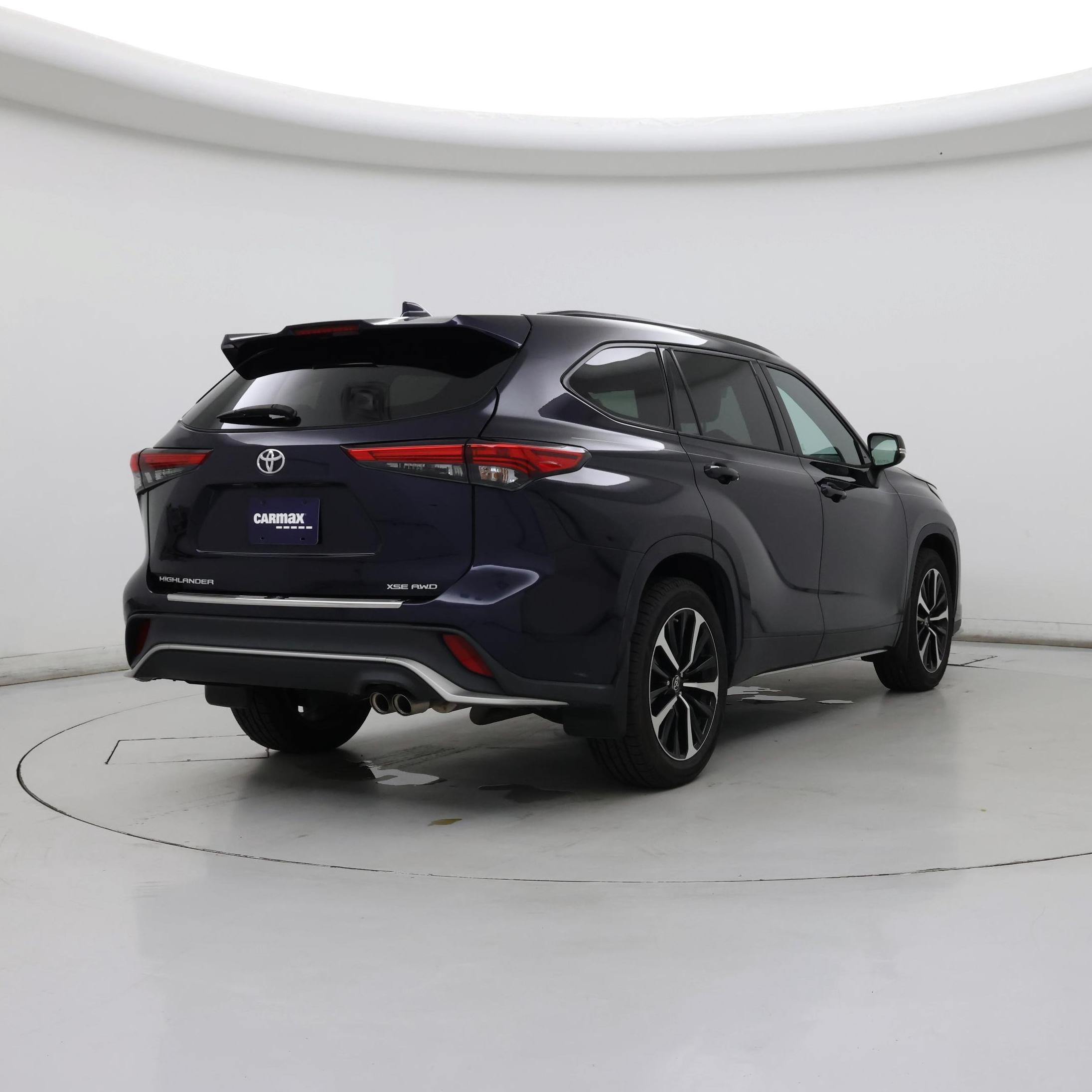 Thumbnail: 2022 Toyota Highlander - 8