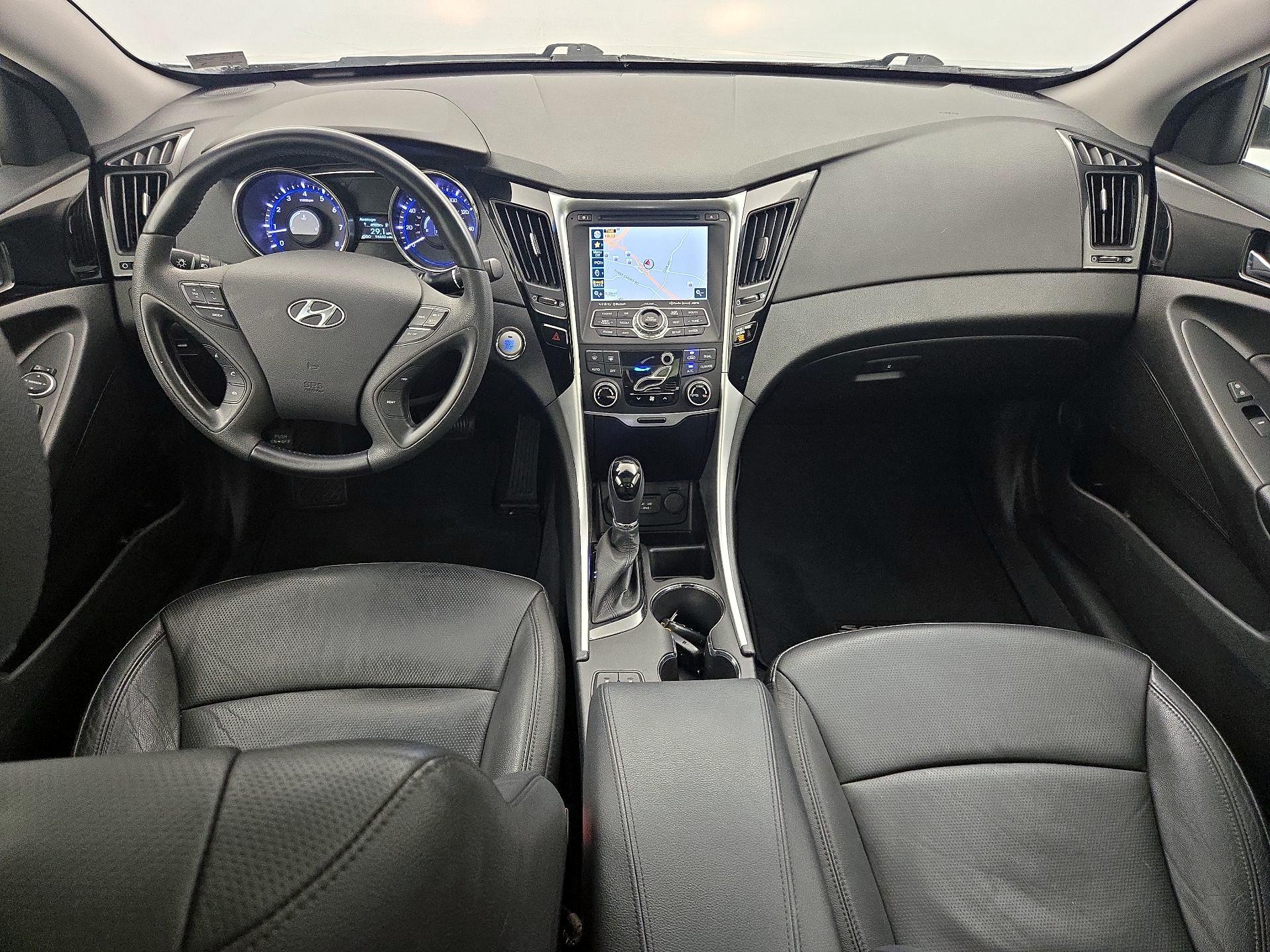 Thumbnail: 2013 Hyundai Sonata - 9