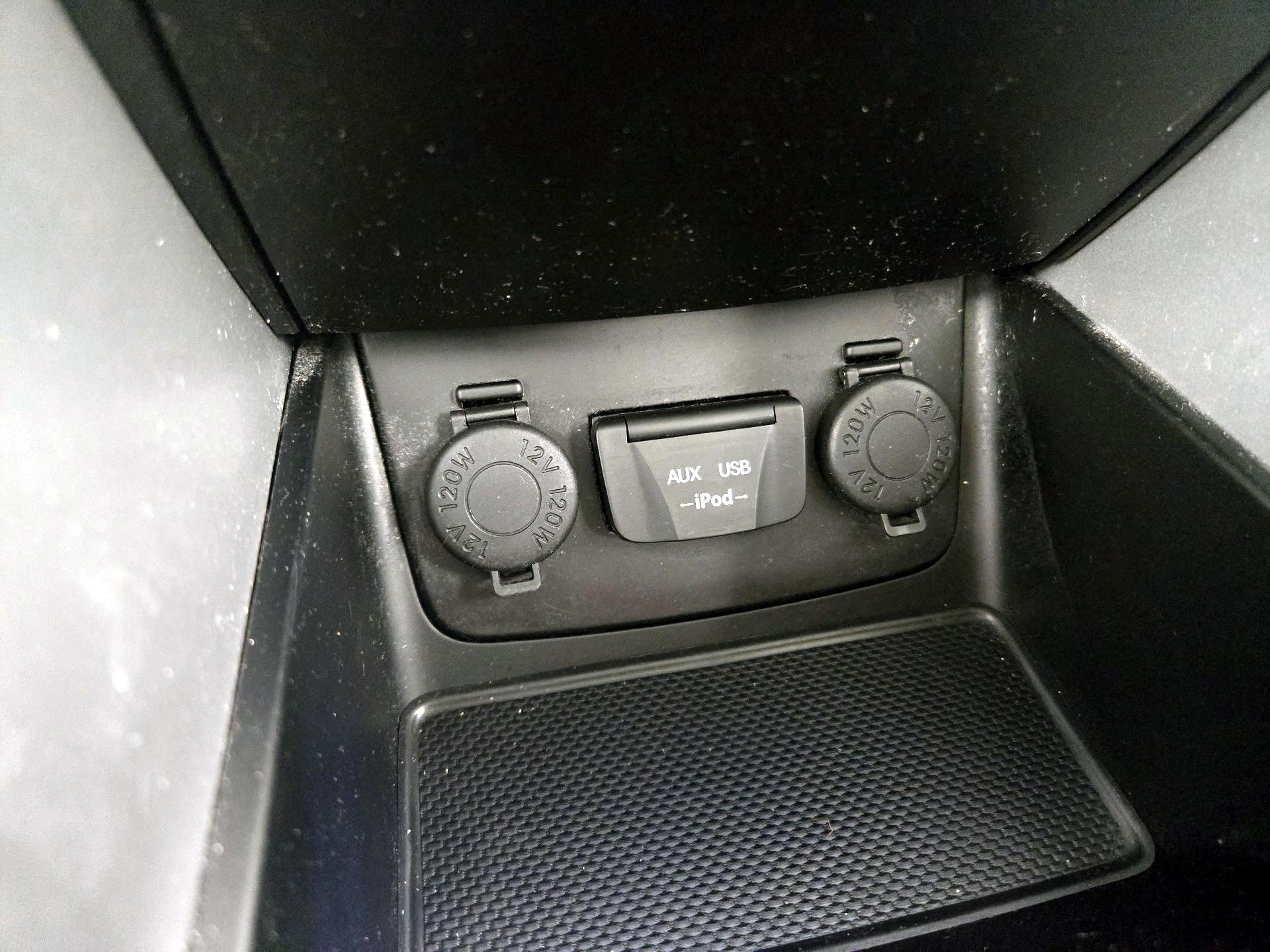 Thumbnail: 2013 Hyundai Sonata - 19