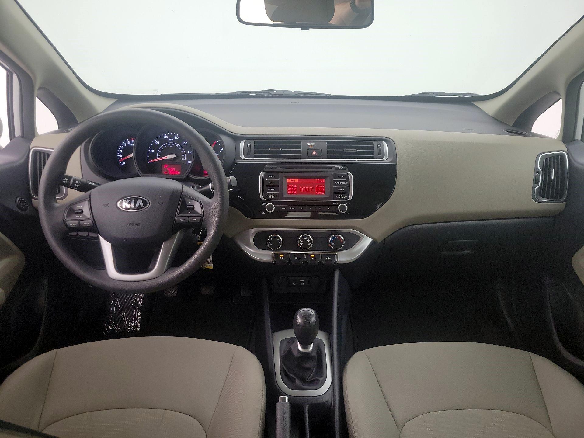 Thumbnail: 2017 Kia Rio - 9