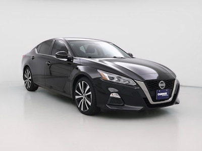 Black 2020 Nissan Altima SR