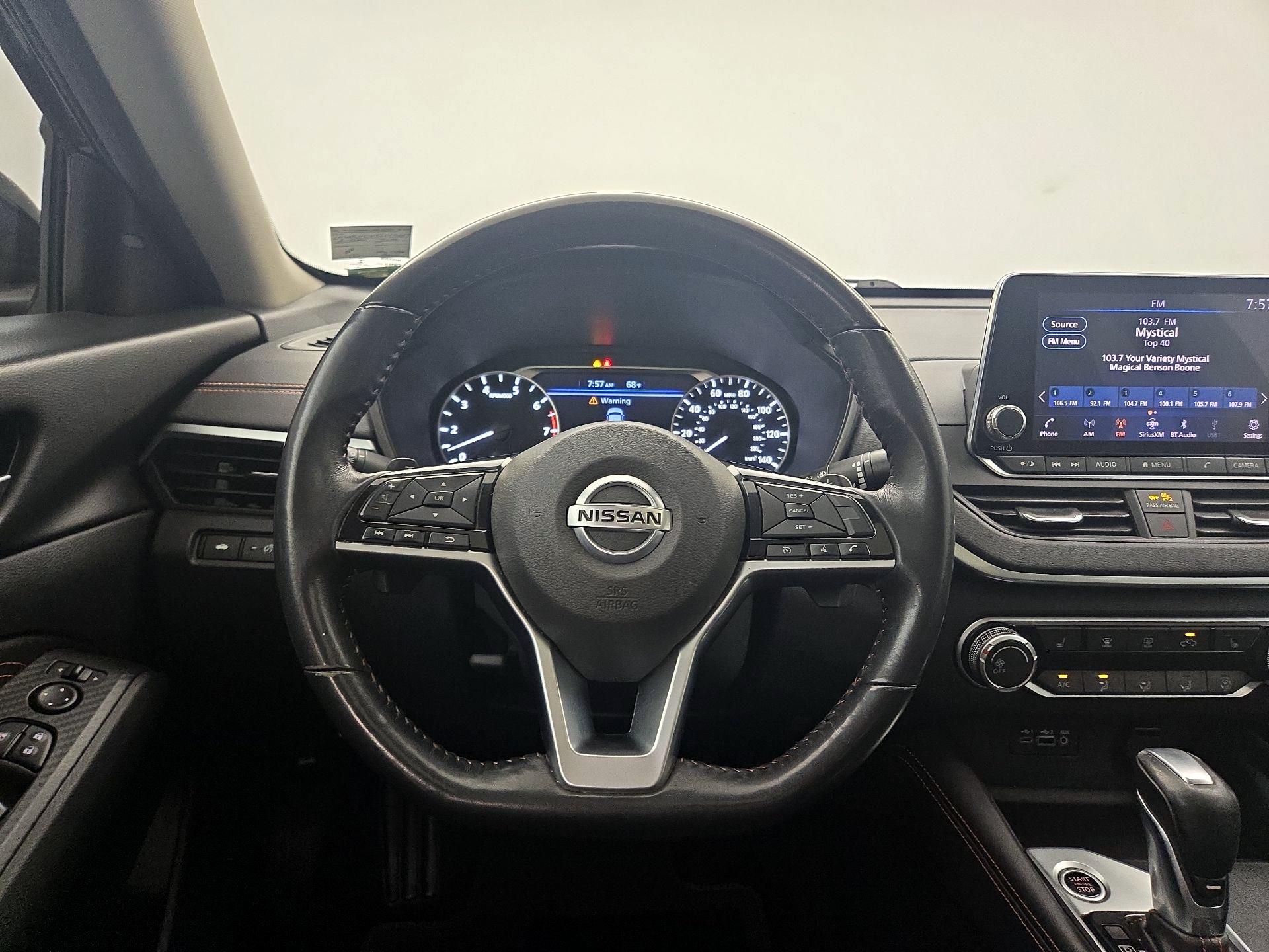 Thumbnail: 2020 Nissan Altima - 10