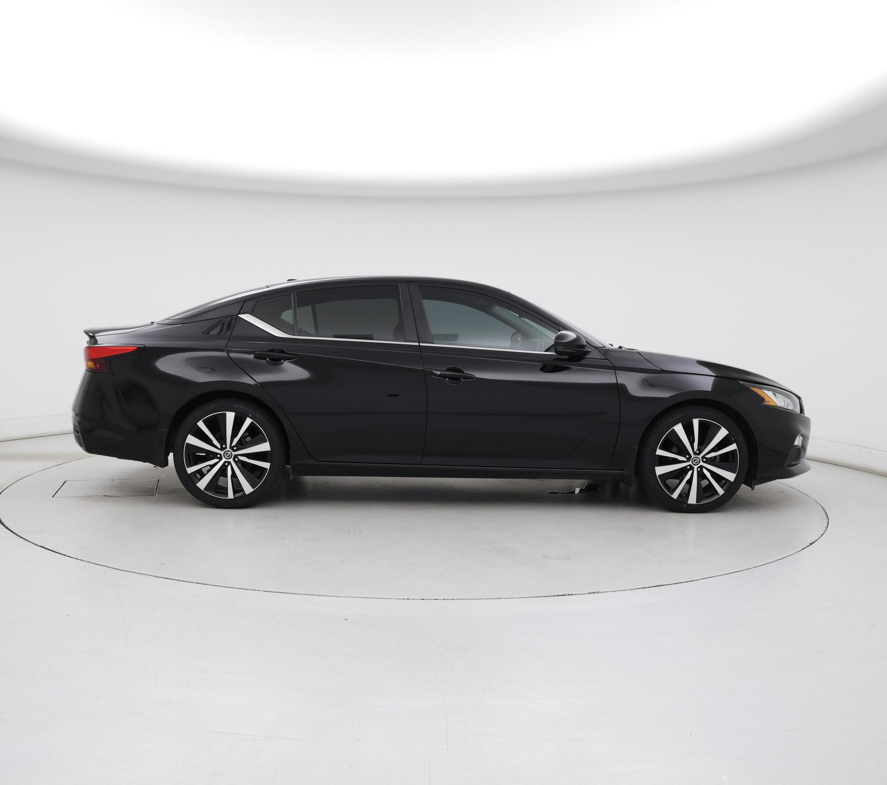 Thumbnail: 2020 Nissan Altima - 7